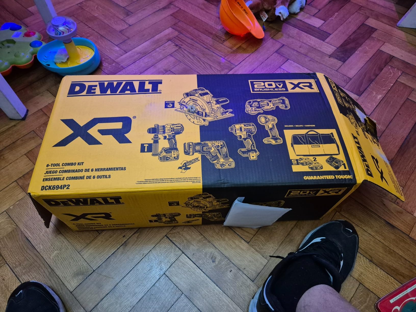 Power Tools Set 20V MAX, 6 Tools Cordless Power Tool Combo Kit, 2 Batteries, Charger, Hammer Drill Driver, Impact Driver, Circular Saw, Reciprocating Saw, Oscillating Multi-Tool, LED (DCK694P2) customer photo 1