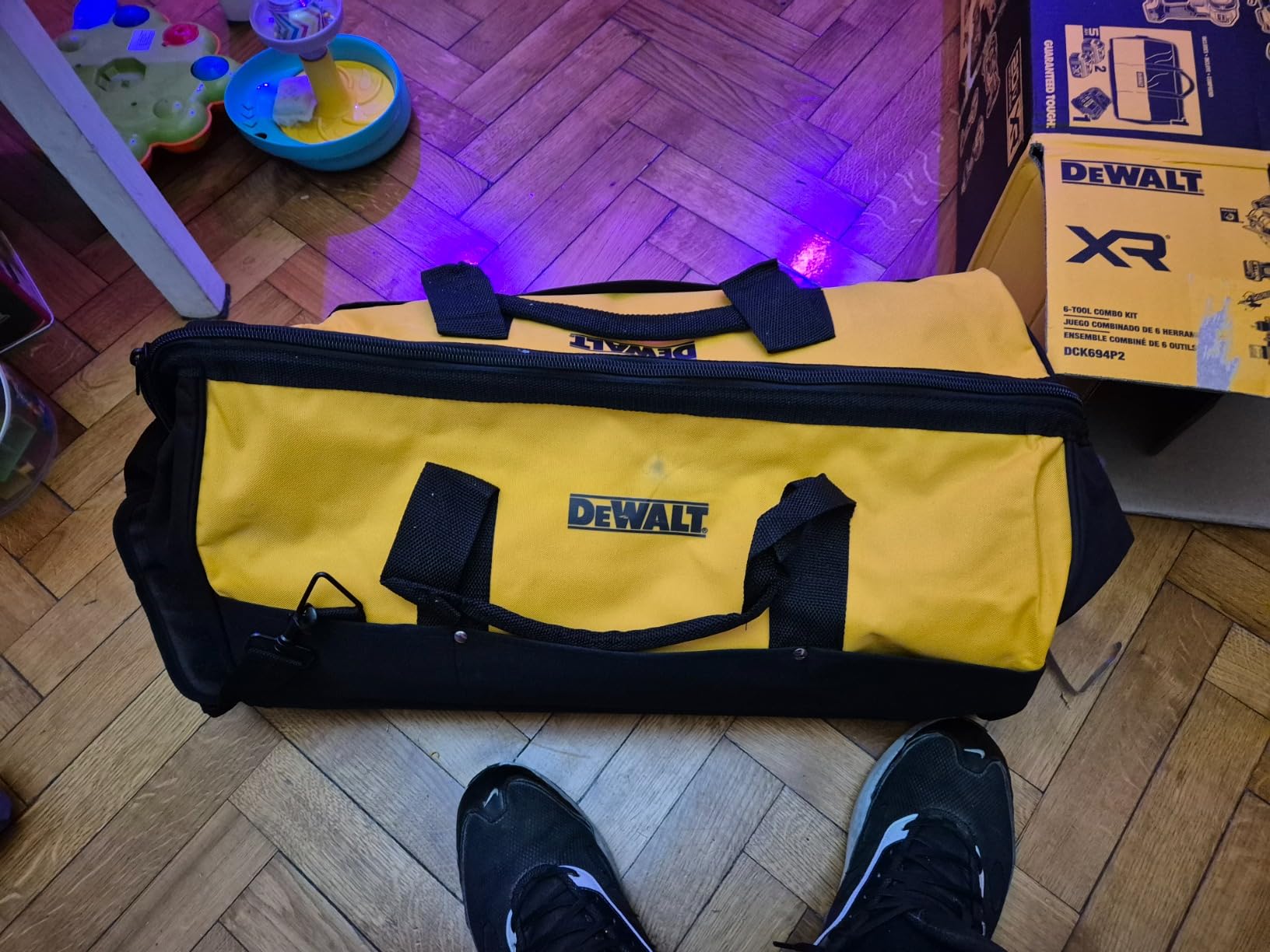 Power Tools Set 20V MAX, 6 Tools Cordless Power Tool Combo Kit, 2 Batteries, Charger, Hammer Drill Driver, Impact Driver, Circular Saw, Reciprocating Saw, Oscillating Multi-Tool, LED (DCK694P2) customer photo 2
