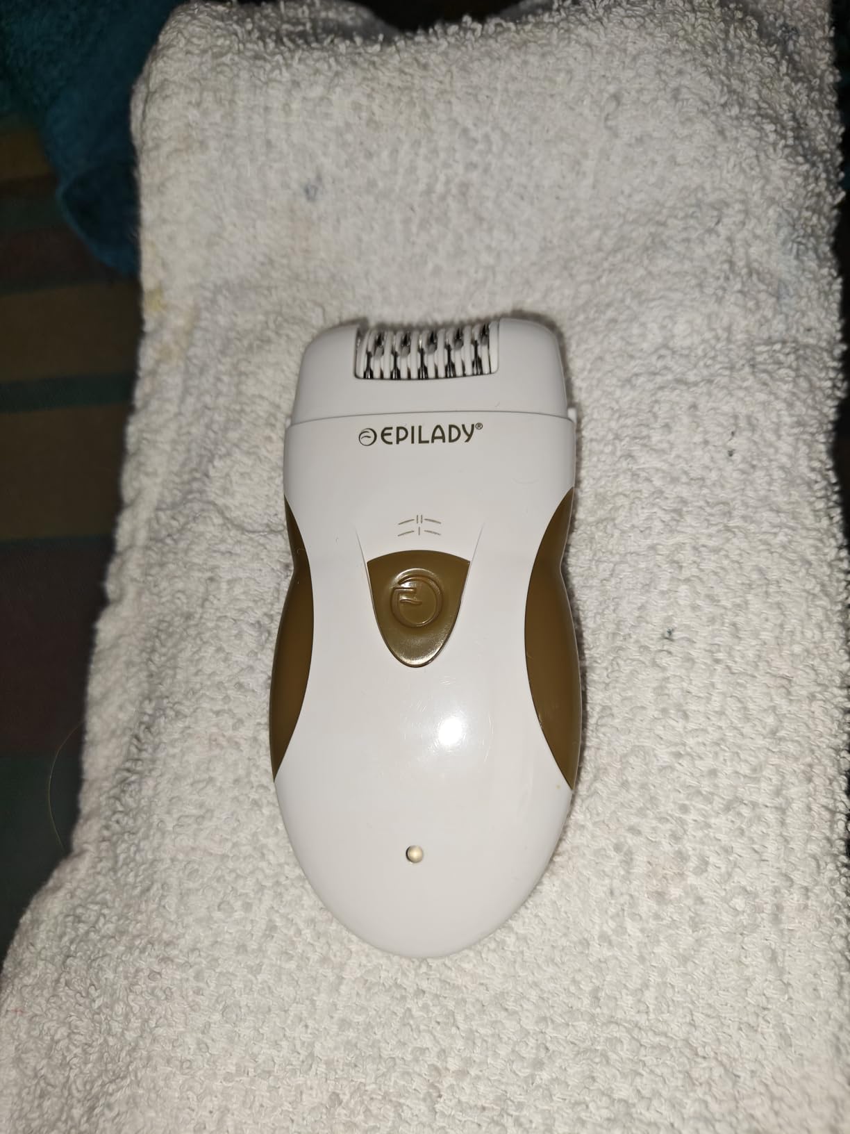 Epilady Legend 5 Rechargeable Cordless Epilator for Women, 56-Tweezer Dual Speed Full Body Hair Removal Device for Legs, Underarms, & Bikini, Long-Lasting Smooth Skin, Travel Case Included customer photo 1