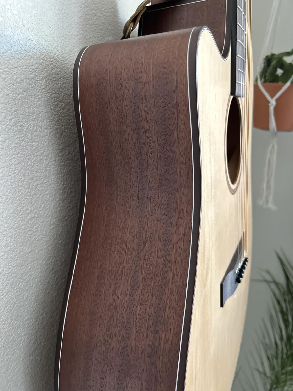 Donner Left Handed Acoustic Guitar Kit for Beginner Adult Full Size Cutaway Lefty Acustica Guitarra Bundle Set with Bag Strap Tuner Capo Pickguard String, 41 Inch, DAG-1CL customer photo 2