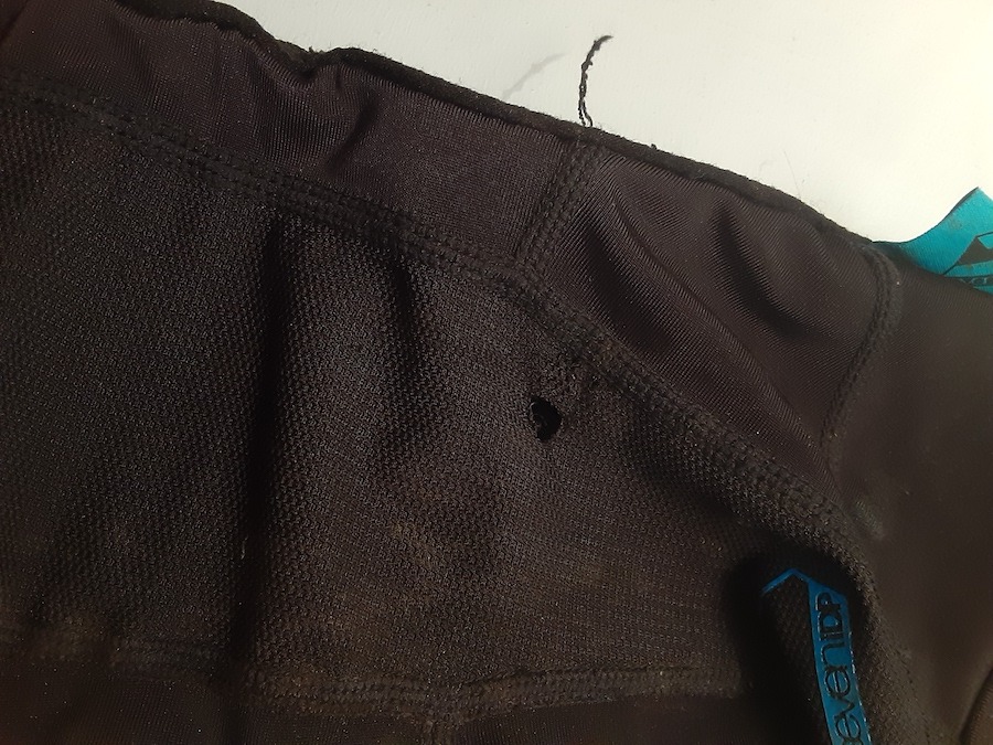 Seven iDP Sam Hill Knee Pads - MTB Protection for Enduro, Trail & Downhill customer photo 1