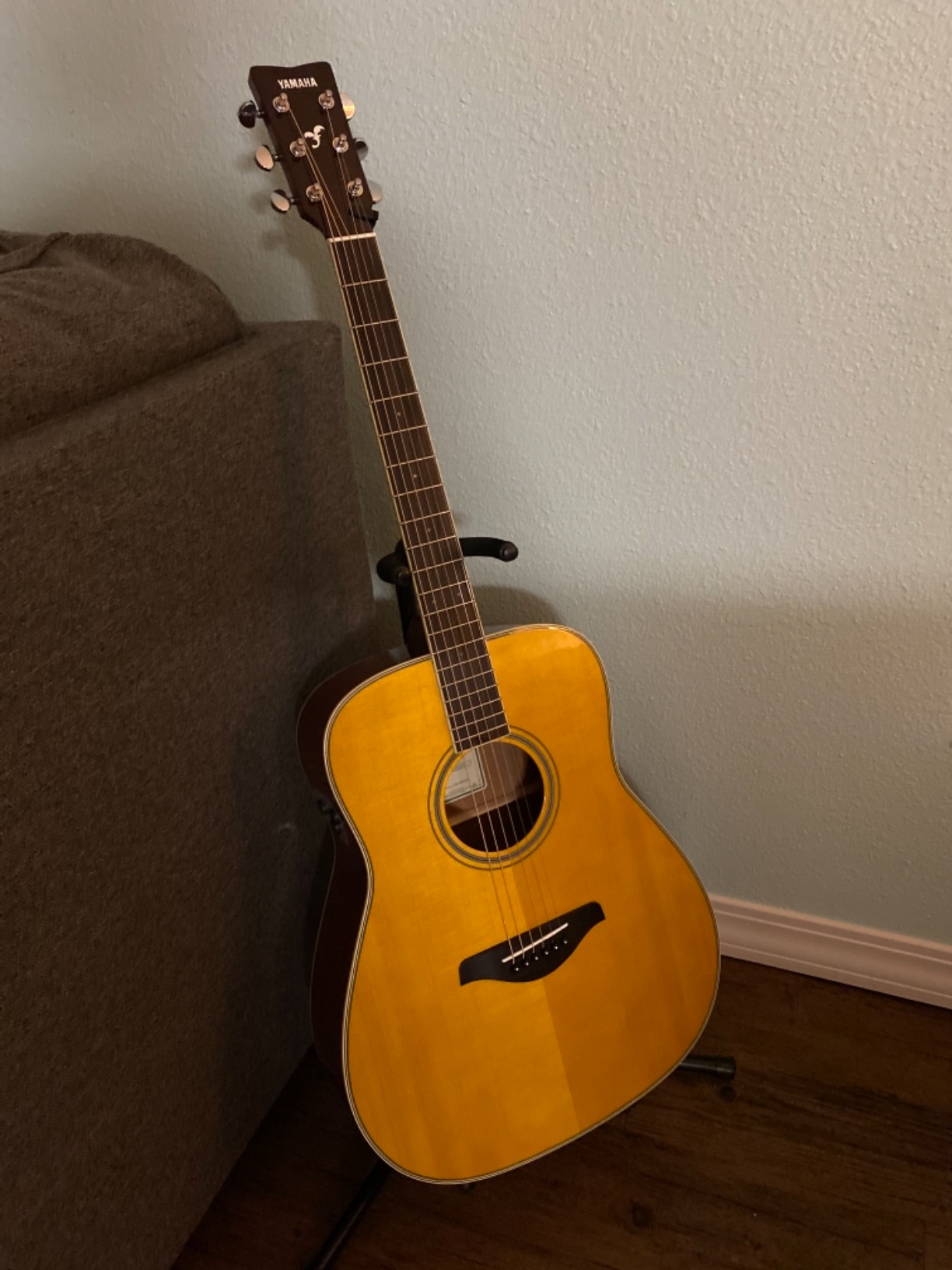 Yamaha FG-TA Transacoustic Guitar with Chorus and Reverb, Vintage Tint customer photo 1