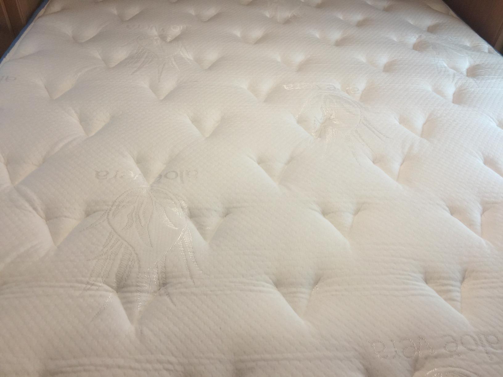 DREAMFOAM Bedding Doze 11 Inch Eurotop Mattress-Medium Comfort, Short Queen customer photo 1