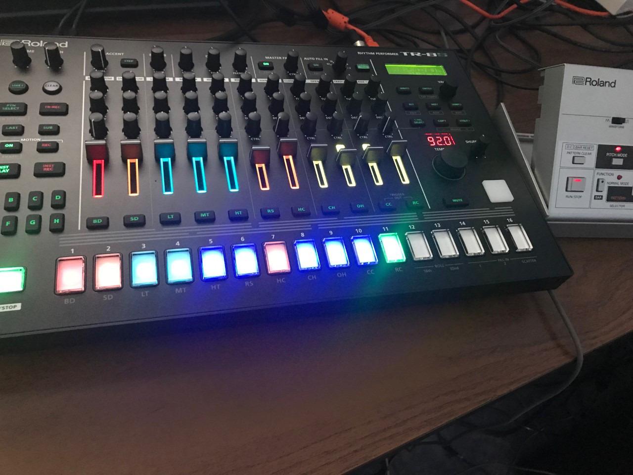 Roland TR-8S Rhythm Performer - Advanced Drum Machine with Classic TR Drum Sounds Including the TR-808, TR-909, TR-707, TR-727, TR-606 and CR-78, ACB Technology, 128 Kits customer photo 1