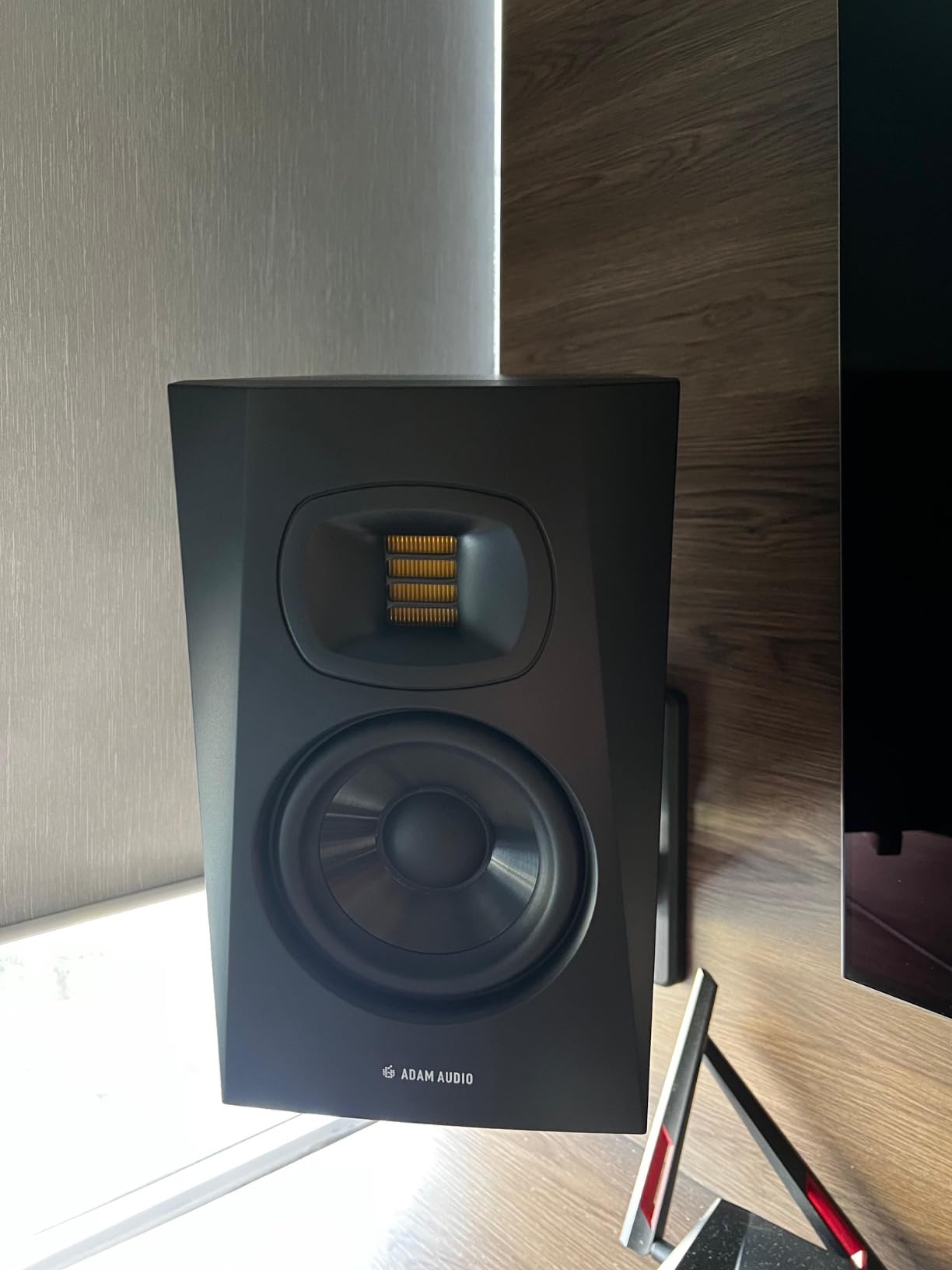ADAM Audio T5V Studio Monitor for Recording, Mixing and Mastering, Studio Quality Sound customer photo 2