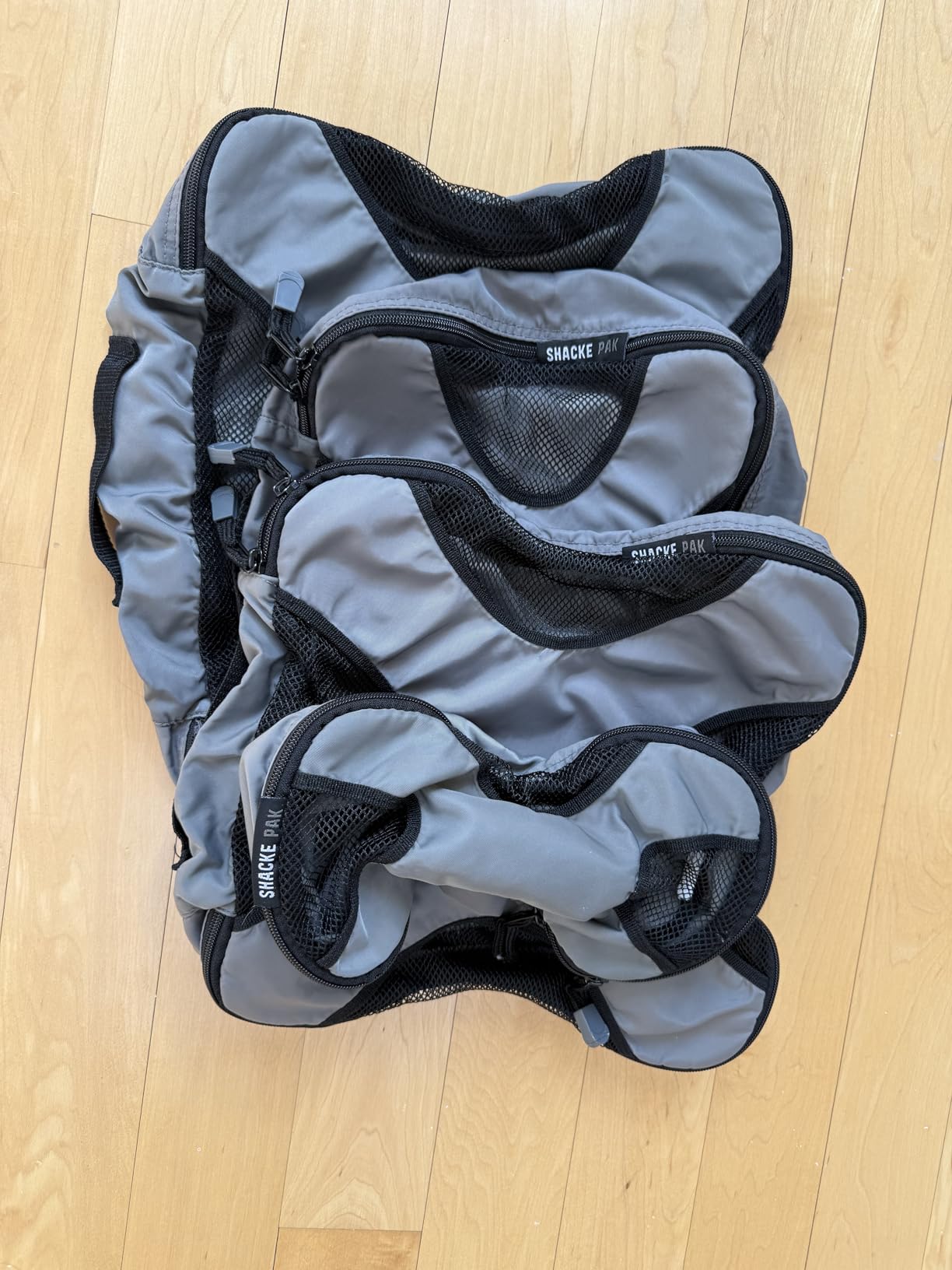 Shacke Packing Cubes for Travel 5 Set - Luggage Organizer Bags for Suitcase - 4 Cubes + Laundry Bag - Water-Resistant Nylon - Pure Black customer photo 2