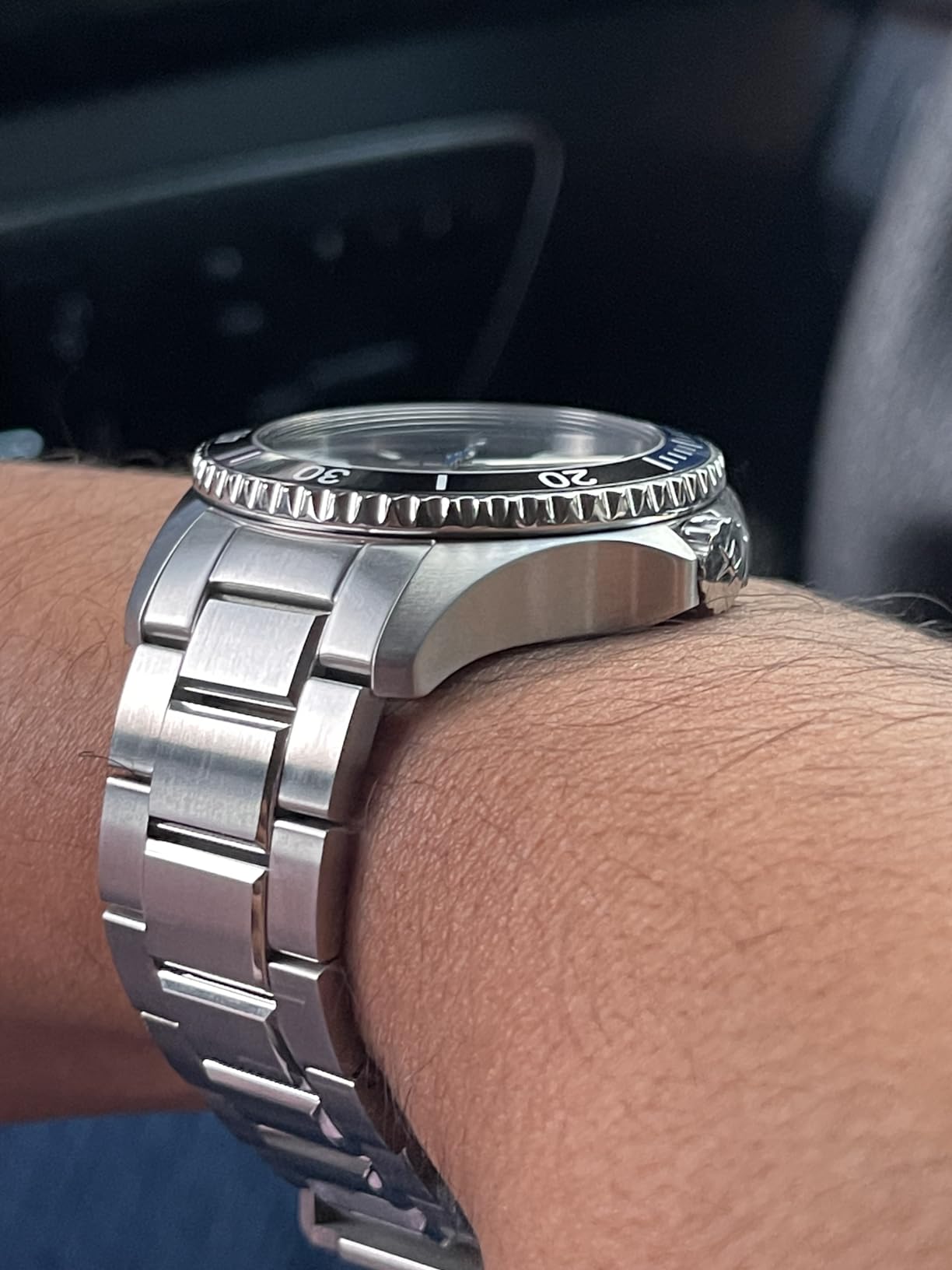 Hamilton Khaki Navy Automatic Men's Watch - 40mm Stainless Steel Case, Swiss Made, Black Dial - 100m Waterproof, Sapphire Crystal customer photo 1