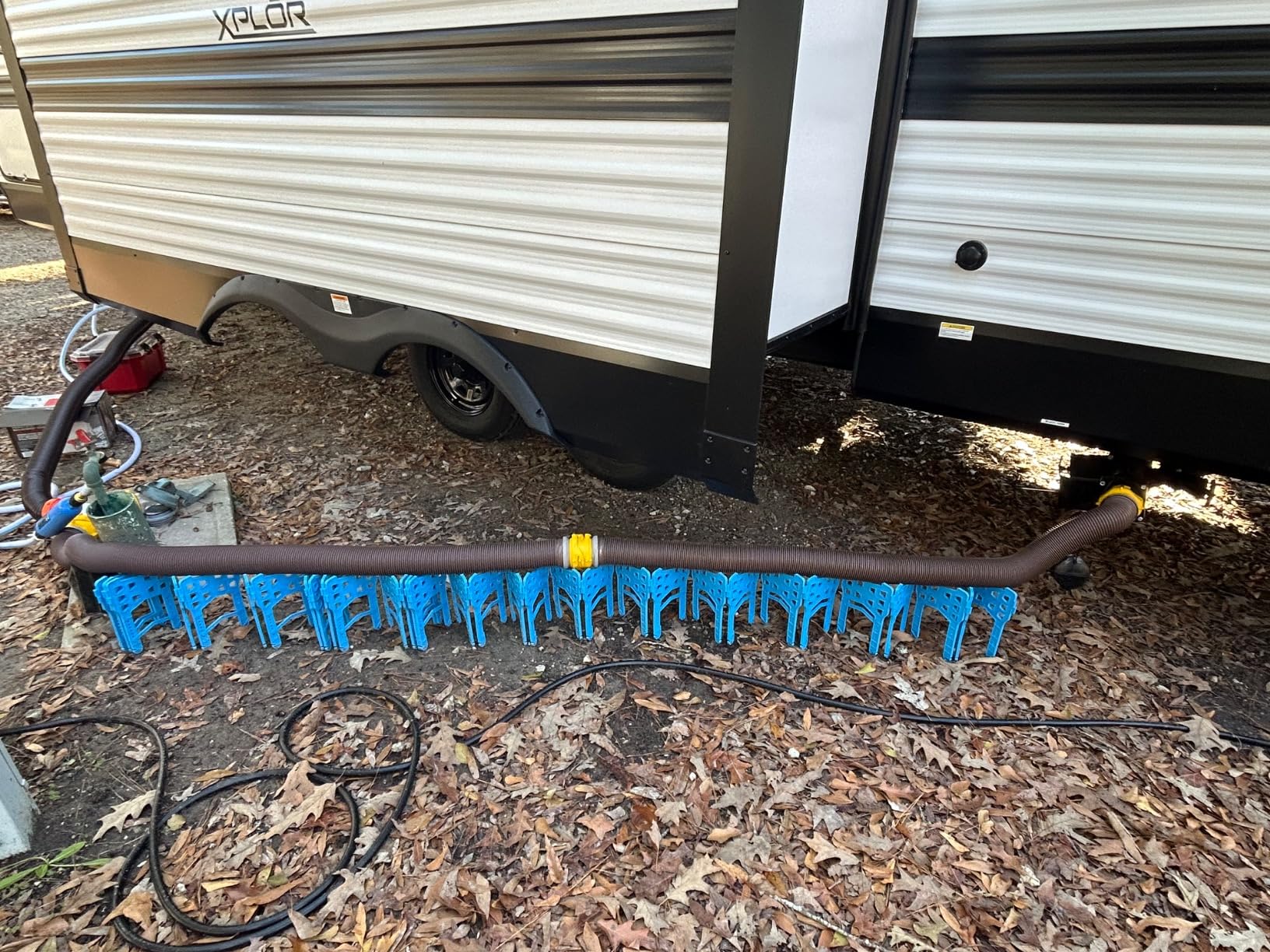Camco Revolution 20' Sewer Hose Kit with Swivel Fittings and Wye Connector - Ready To Use Kit with Fittings, Hoses, and Storage Caps, Great For RVs with Separate Tank Valves customer photo 2