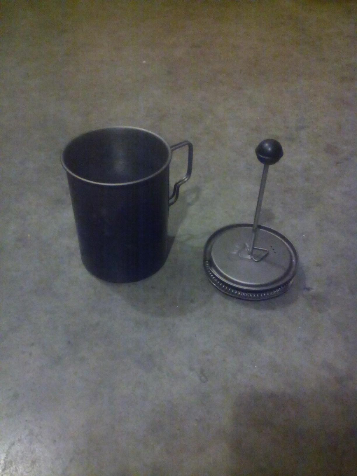 Valtcan 900ml Titanium Pot - Ultralight Grade 1 Ti with Aligned Bail Handle customer photo 2