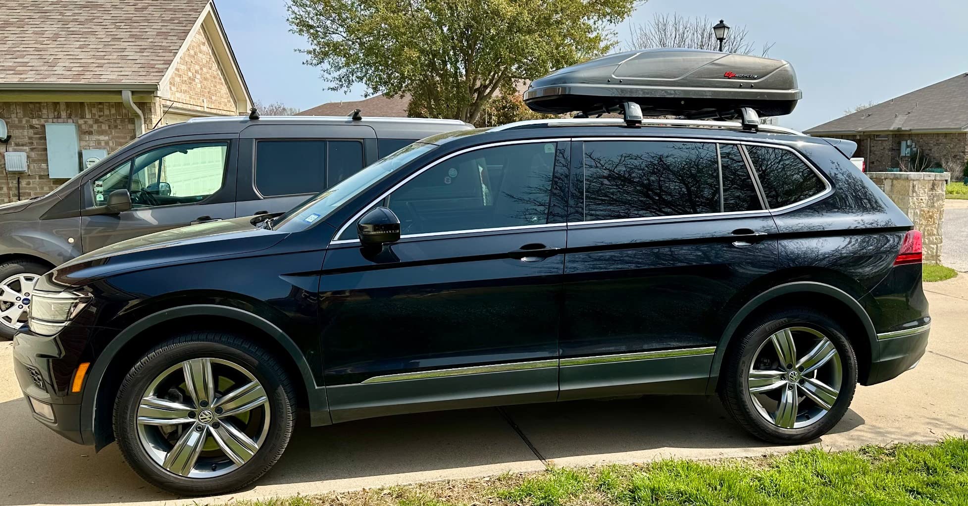 Goplus Rooftop Cargo Carrier Hard Shell, 14 Cubic Feet Waterproof Car Roof Cargo Carrier w/Dual Side Opening, Security Key, 165LBS Capacity, for 17