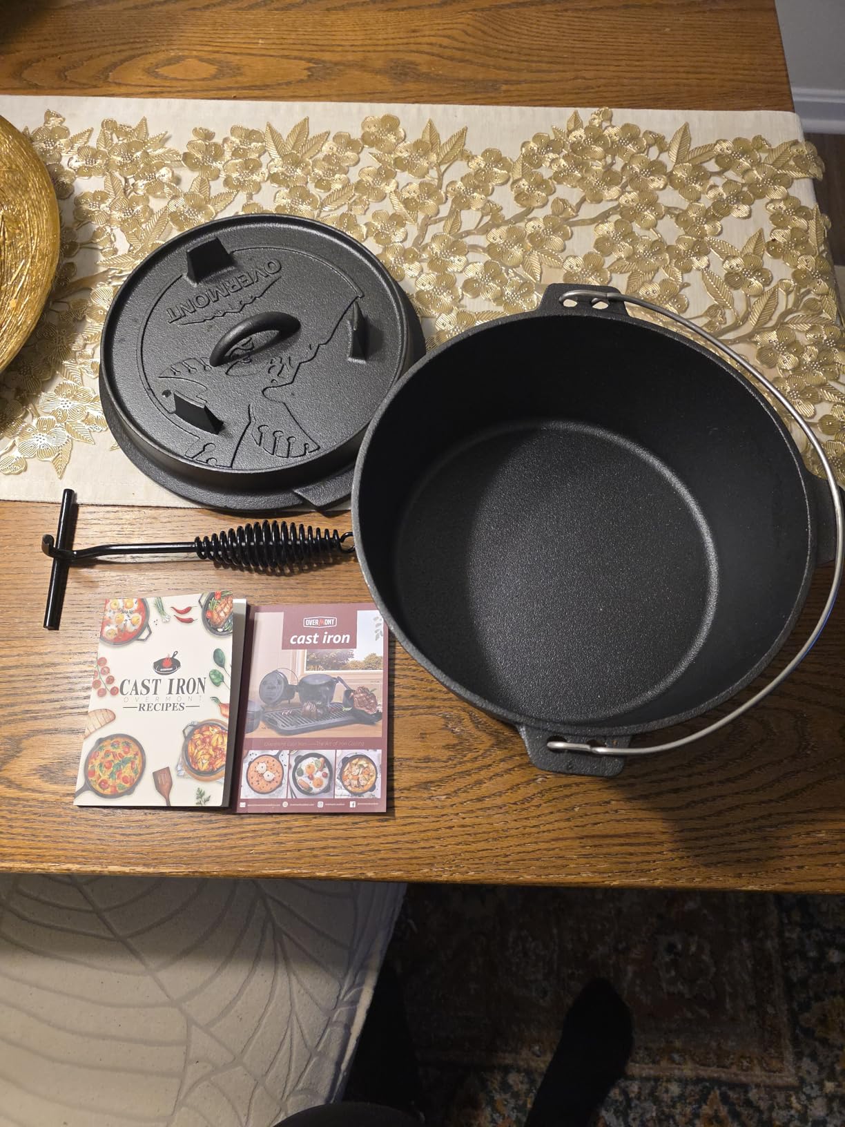 Overmont Camp Dutch Oven Pre Seasoned Cast Iron Lid Also a Skillet Casserole Pot with Lid Lifter for Camping Cooking BBQ Baking 6QT customer photo 2