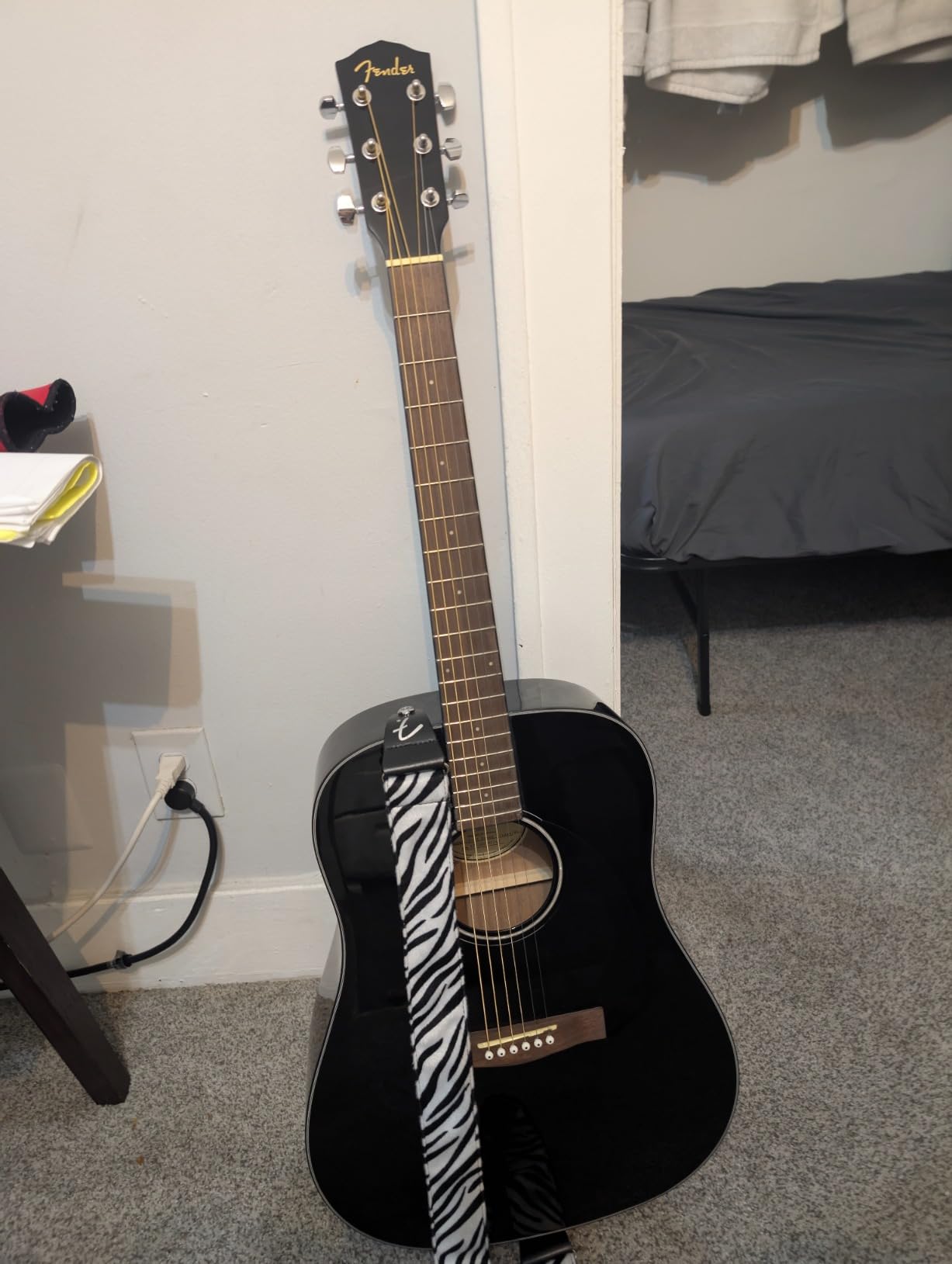 Fender CD-60 Dreadnought V3 Classic Design with Rounded Walnut Fingerboard and Alloy Steel Strings, Glossed Black Finish, Spruce Top, Includes Hard-Shell Case customer photo 1