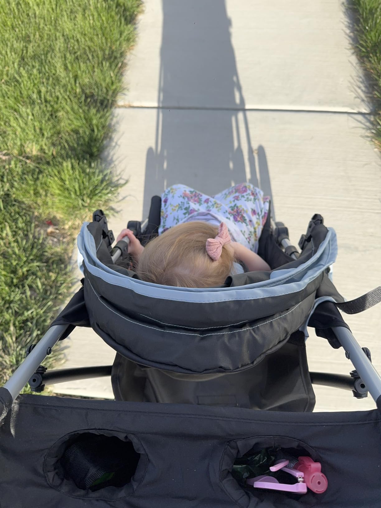 Ingenuity 3D Mini Convenience Stroller - Lightweight Stroller with Compact Fold, Multi-Position Recline, Canopy with Pop Out Sun Visor, Umbrella Stroller for Travel, Gray customer photo 2