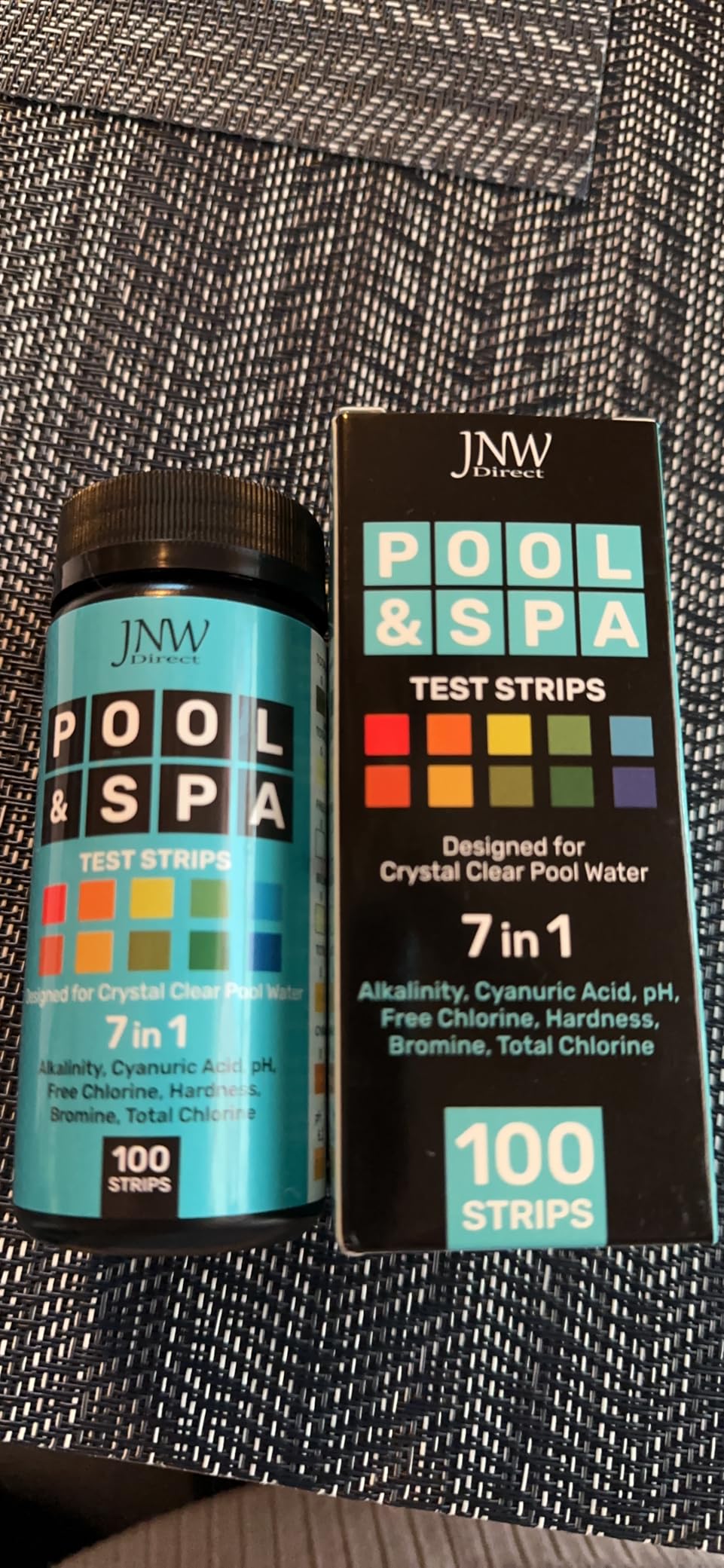 JNW 7-in-1 Pool Test Strips, 100 Quick & Accurate Test Strips for Pool Water, Spa Test Strips for Hot Tub, Chlorine Test Strips, Bromine, pH, Alkalinity, Hardness & More - Swimming Pool Test Kit customer photo 2