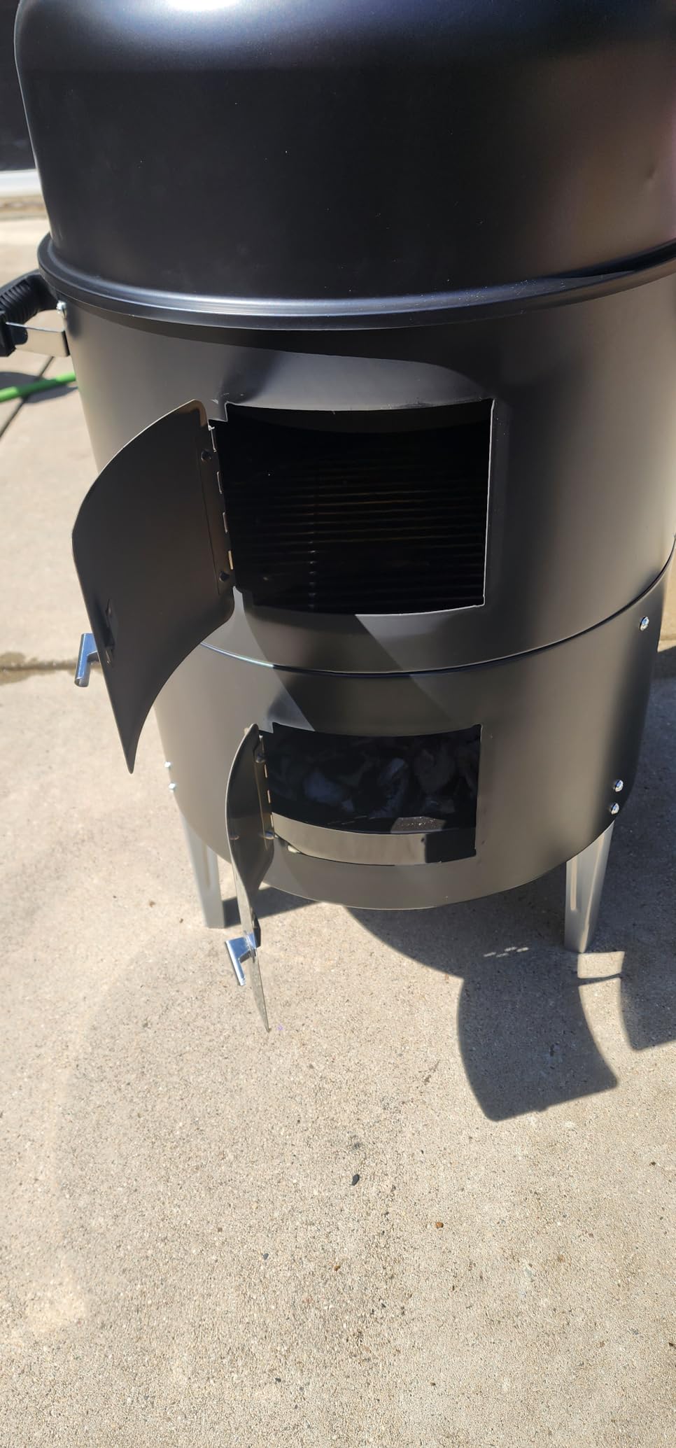 Realcook Vertical 17 Inch Steel Charcoal Smoker, Heavy Duty Round BBQ Grill for Outdoor Cooking, Black customer photo 1