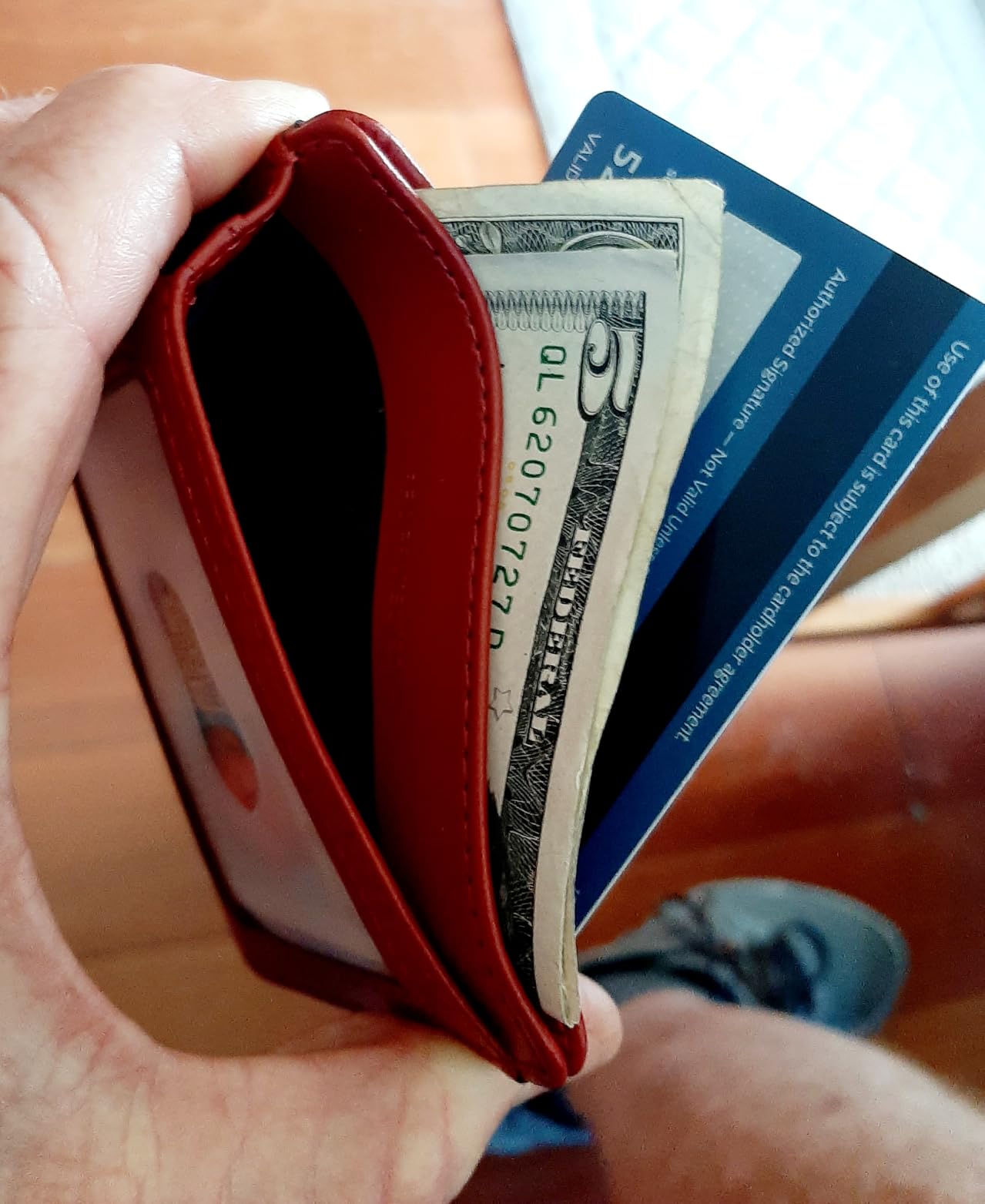 12 Best RFID-Blocking Wallets for Travel (June 2026 Guide)