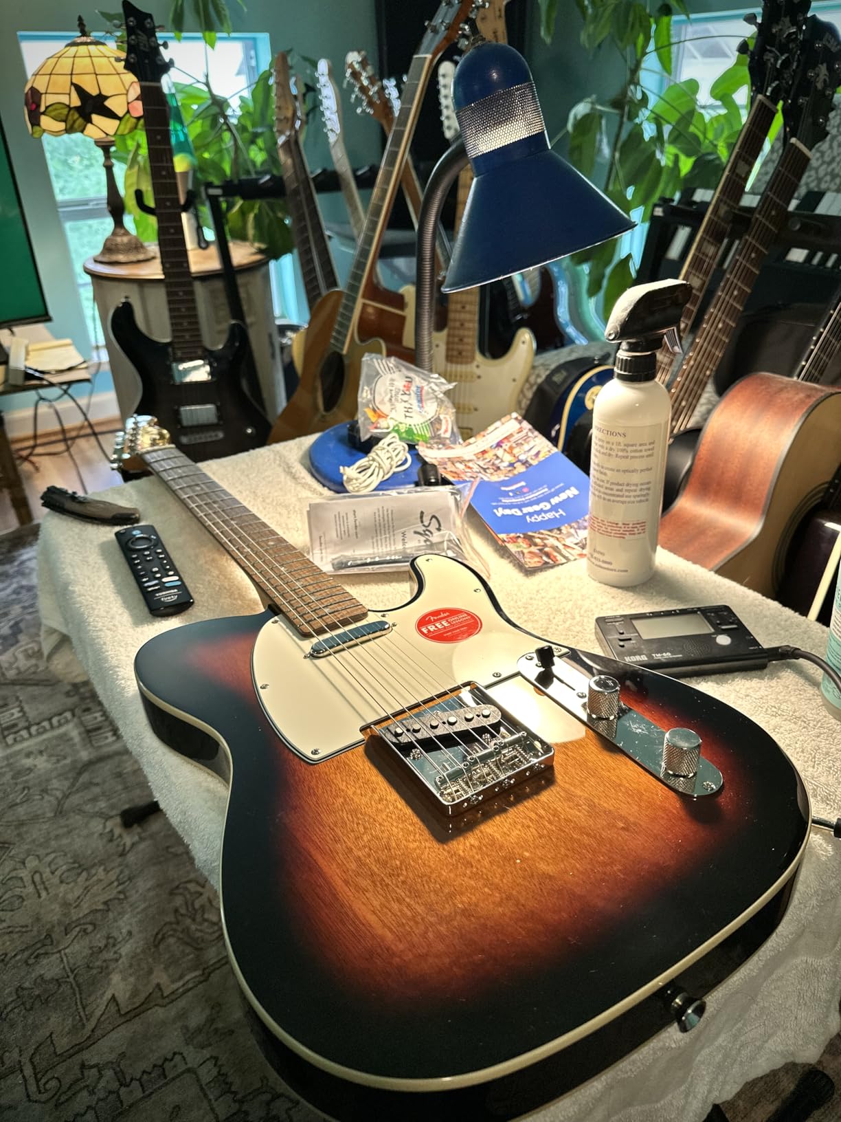 Squier Classic Vibe 60s Custom Telecaster Electric Guitar, with 2-Year Warranty, 3-Color Sunburst, Laurel Fingerboard customer photo 2