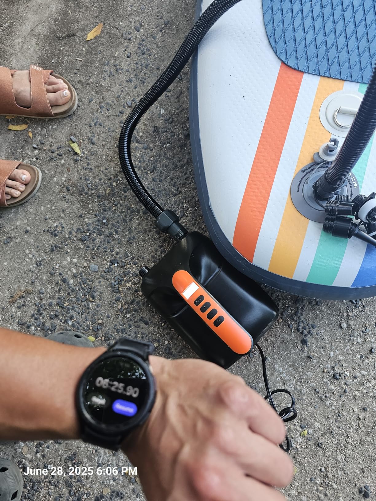 Tuomico 20PSI High Pressure SUP Electric Air Pump,Dual Stage Inflation Paddle Board Pump for Inflatable Stand Up Paddle Boards, Boats,Kayak,12V DC Car Connector customer photo 1