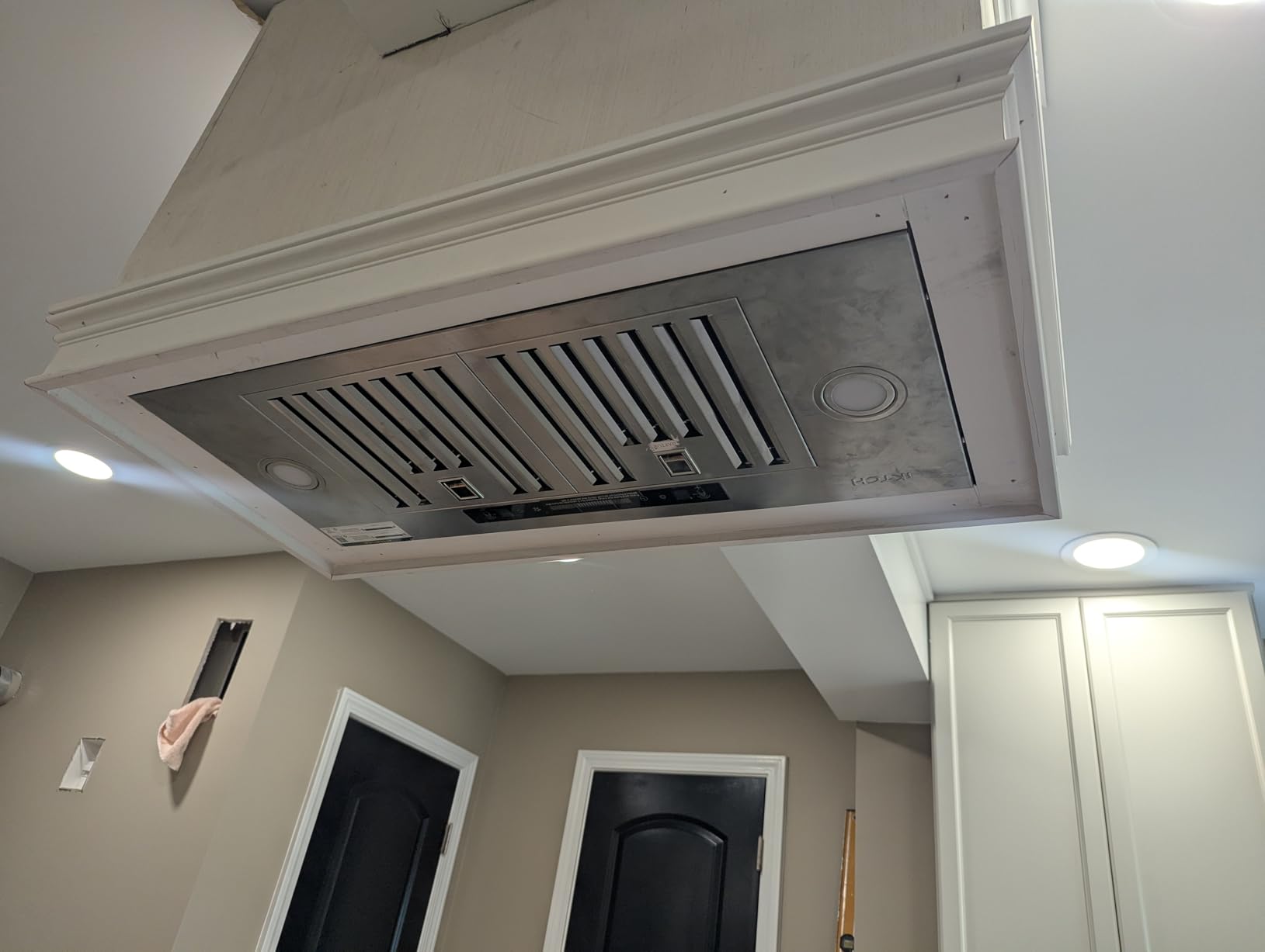 IKTCH 30 inch Built-in/Insert Range Hood 900 CFM, Ducted/Ductless Convertible Duct, Stainless Steel Kitchen Vent Hood with 4 Speed Gesture Sensing & Touch Control Panel (IKB01-30) customer photo 1