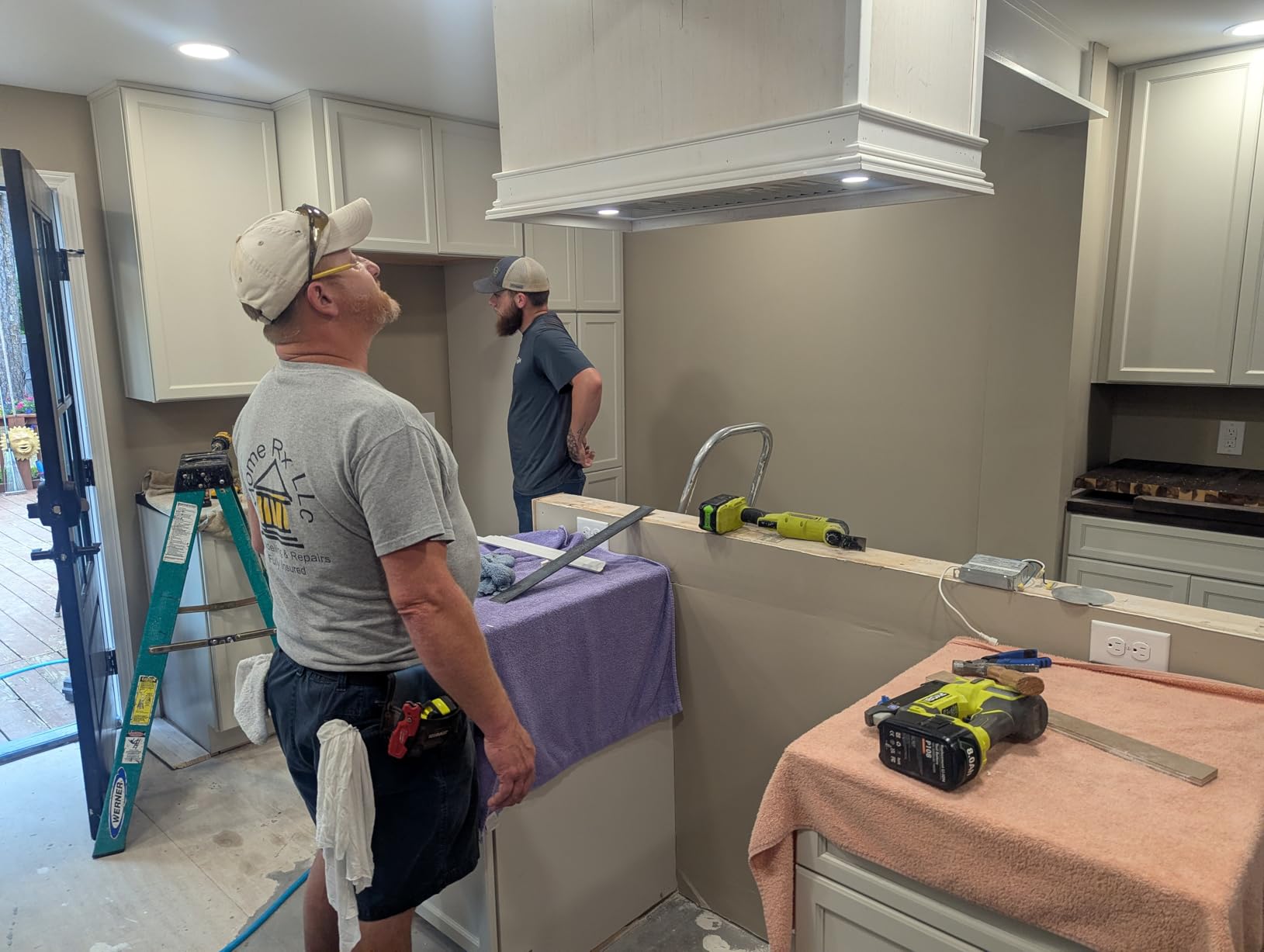 IKTCH 30 inch Built-in/Insert Range Hood 900 CFM, Ducted/Ductless Convertible Duct, Stainless Steel Kitchen Vent Hood with 4 Speed Gesture Sensing & Touch Control Panel (IKB01-30) customer photo 2