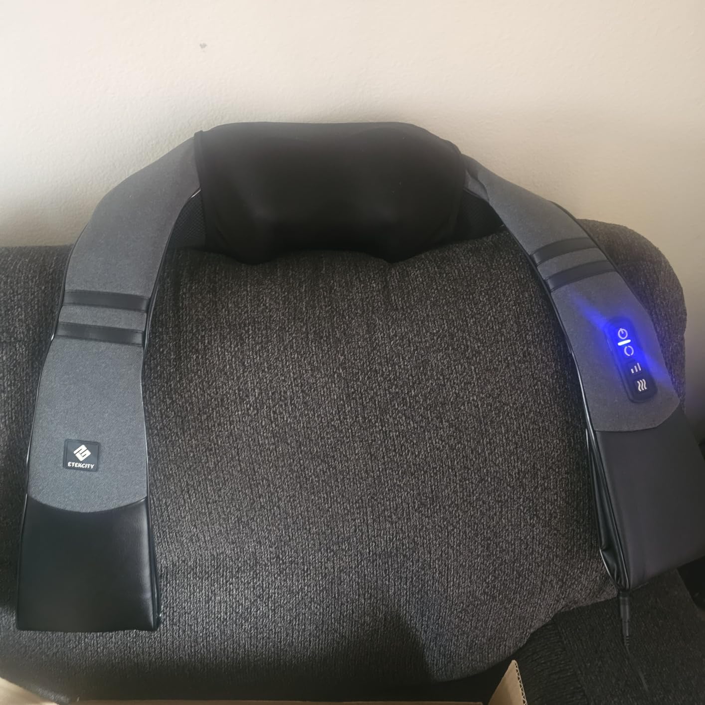 Etekcity FSA Eligible Cordless Neck Massager with Heat for Pain Relief Deep Tissue, FSA Wearables, Rechargeable Shiatsu Back Shoulder Massage Tool, HSA Items customer photo 2
