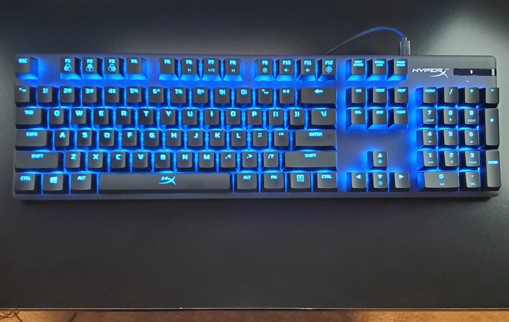 HyperX Alloy Origins Core - Tenkeyless Mechanical Gaming Keyboard, RGB LED Backlit, Linear HyperX Red Switch, Black customer photo 2