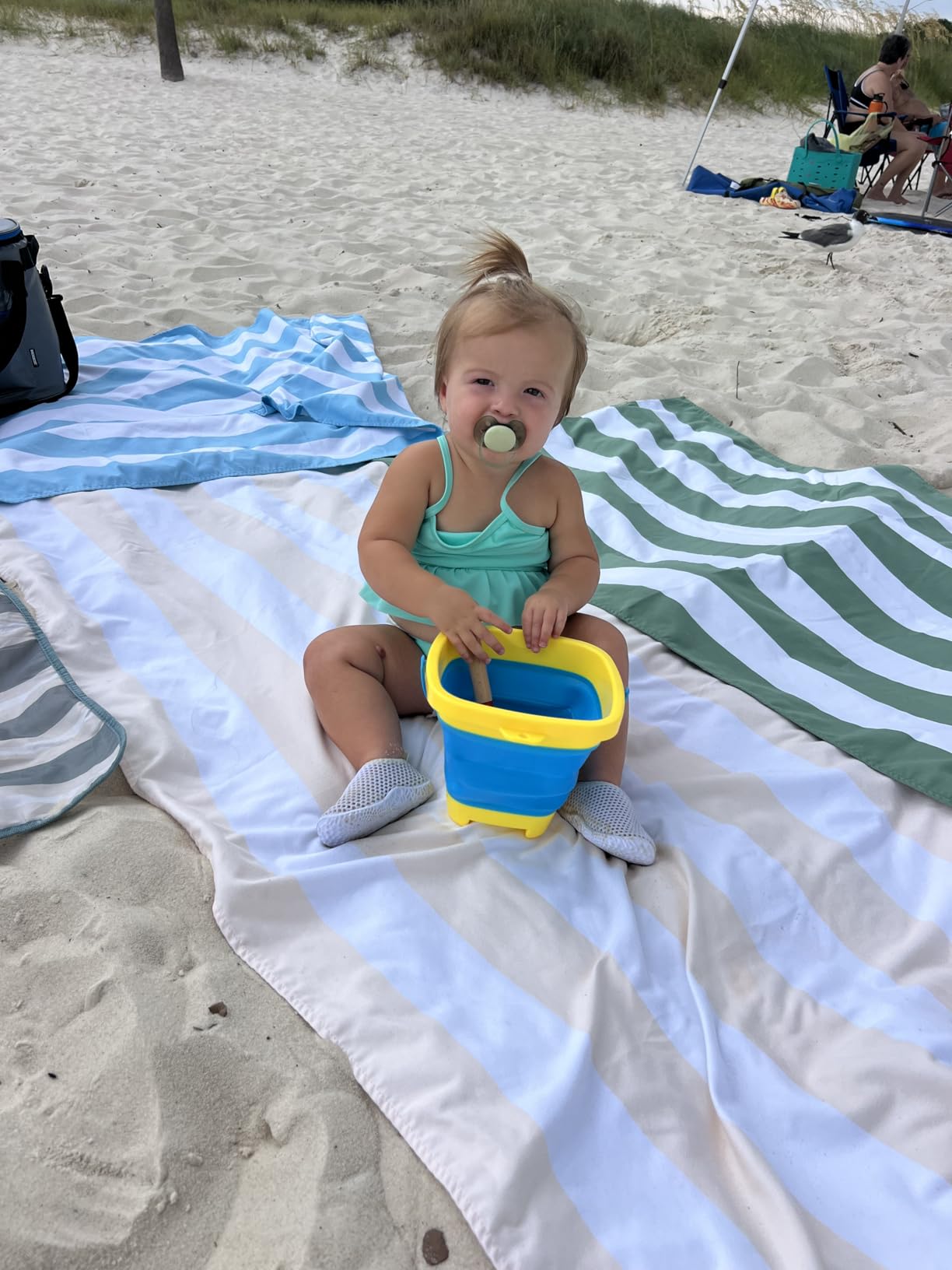 Dock & Bay Beach Towel - Quick Dry, Sand Free - Compact, Lightweight - 100% Recycled - Includes Bag - Summer - Unicorn Waves - Large (160x90cm, 63x35) customer photo 1