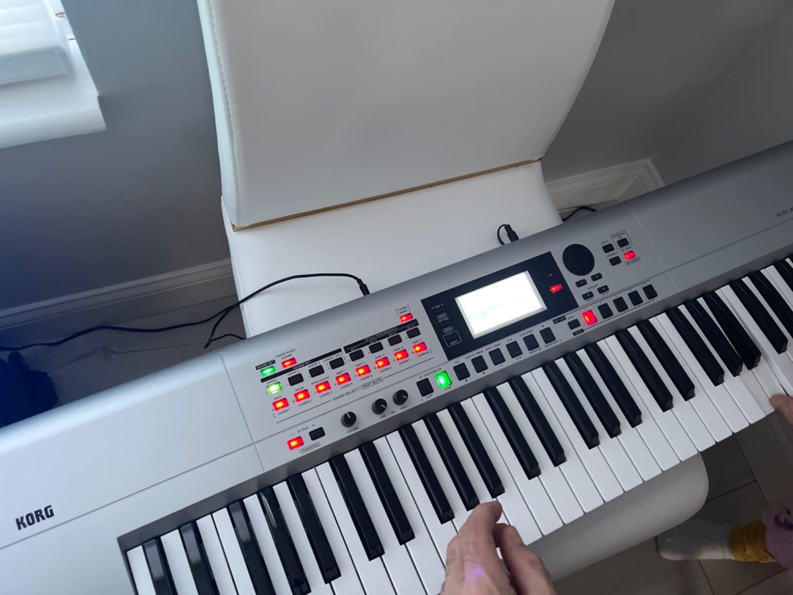 Korg i3 61-Key Music Workstation Portable Keyboard customer photo 2