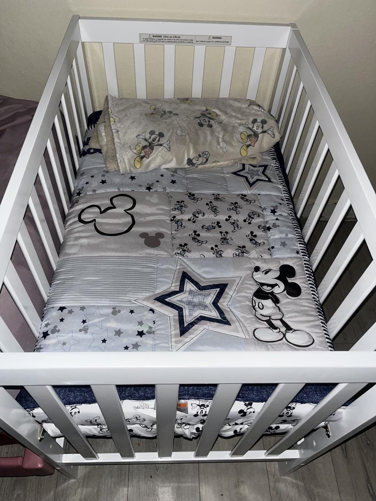 Dream On Me Edgewood 4-in-1 Convertible Mini Baby Crib in White, GreenGuard Gold & BSA, Non-Toxic, Compact 40x25x33
