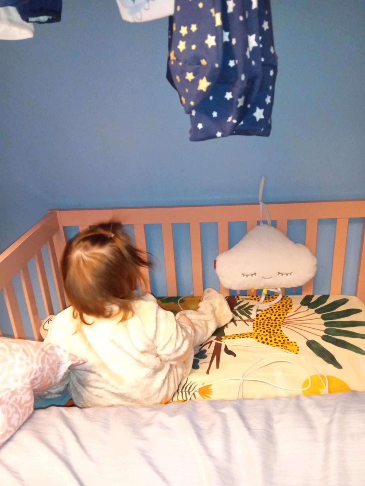 Dream On Me Edgewood 4-in-1 Convertible Mini Baby Crib in White, GreenGuard Gold & BSA, Non-Toxic, Compact 40x25x33
