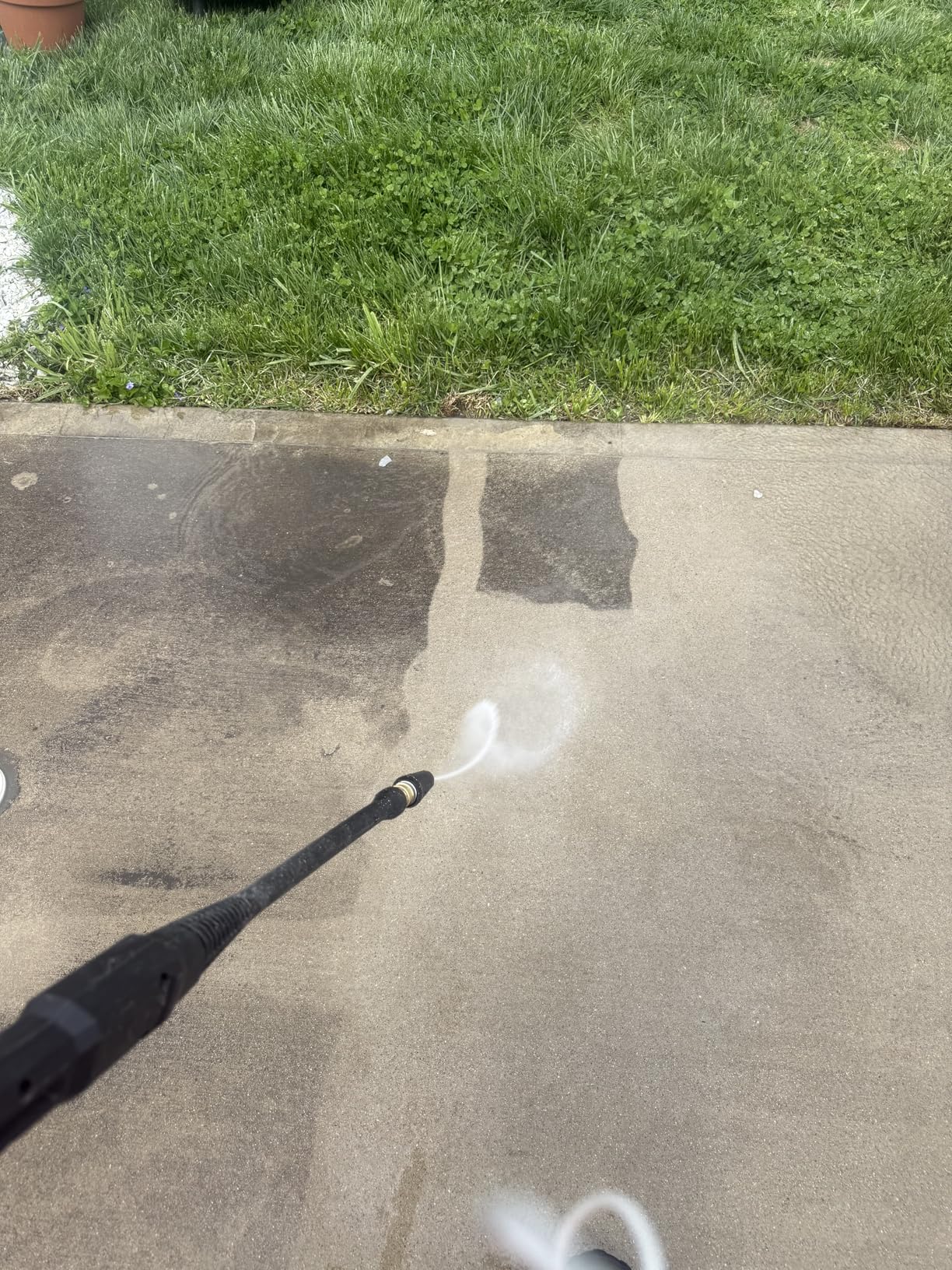 Craftsman Electric Pressure Washer, Cold Water, Lightweight Corded Power Washer, 1700-PSI, 1.2-GPM, Compact (CMEPW1700) customer photo 1