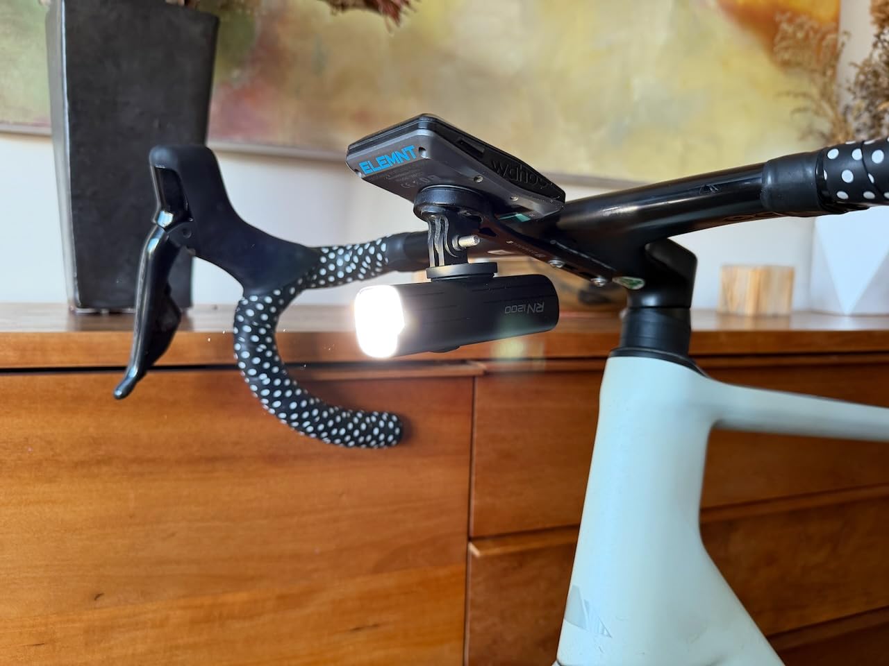 Magicshine Bike Light RN 1200, CREE LED, IPX7, 4000mAh Battery Type-C Reverse Charging, Powerful Bike Headlight Compatible with: Mountain, Kids, Street customer photo 1