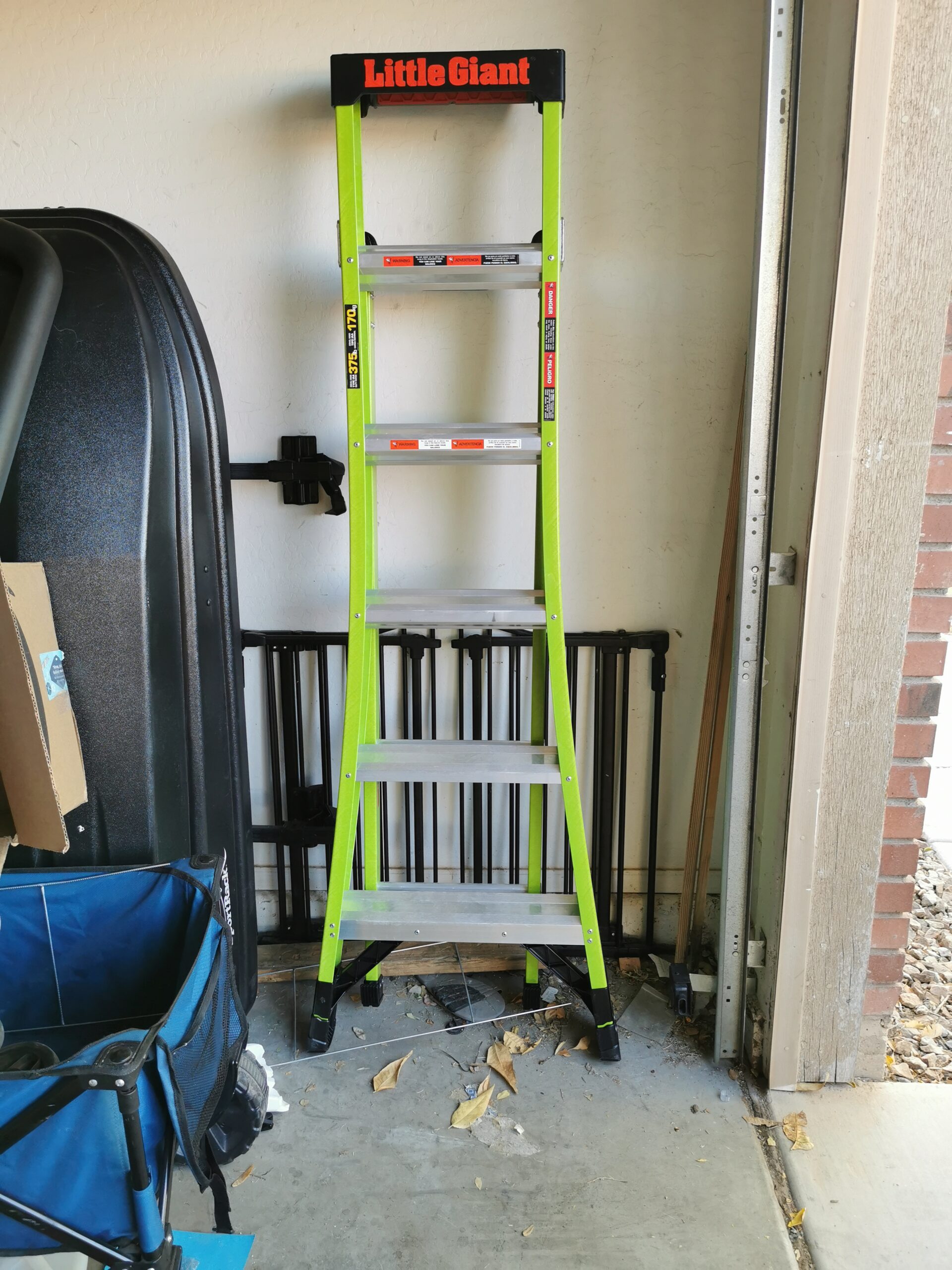 Little Giant Ladders, King Kombo, Professional, 4 ft. A Frame, 7 Ft. Extension, Fiberglass, Type 1AA, 375 lbs, (13470-001) customer photo 1