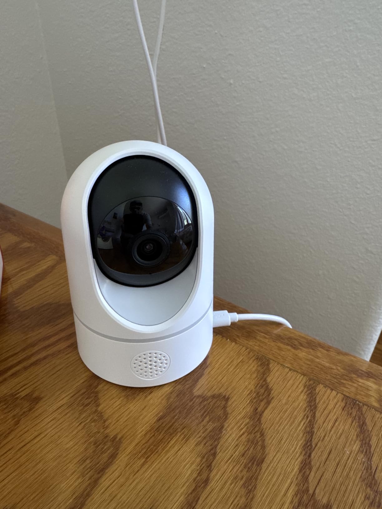 eufy Security Indoor Cam E220, Camera for home Security, Pan & Tilt, Dog/Pet Camera, 2K Wi-Fi Plug-in, Motion Tracking, Motion Only Alerts, Night Vision, HomeBase 3 Compatible, Voice Assistant Support customer photo 2