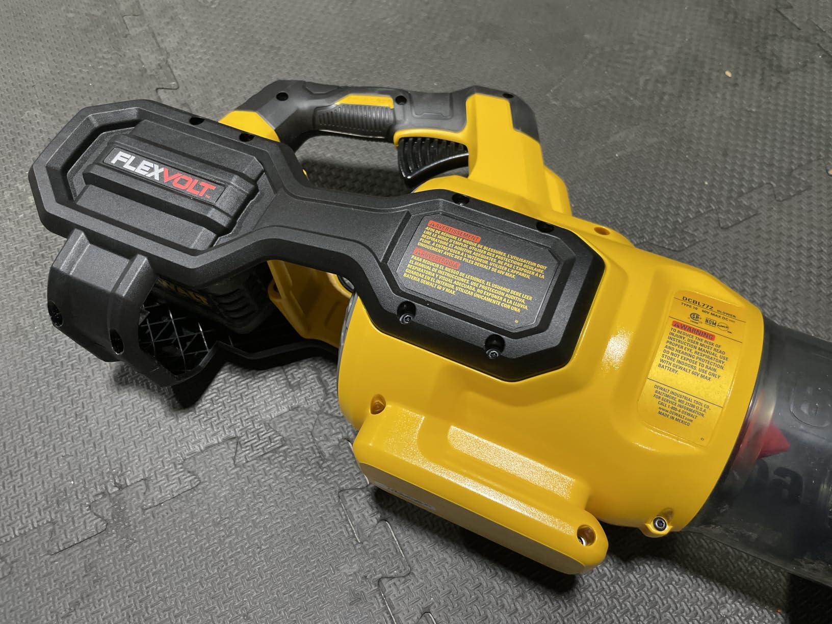 DEWALT 60V MAX* FLEXVOLT Leaf Blower, Cordless, Handheld, 125-MPH, 600-CFM, Tool Only (DCBL772B) customer photo 1