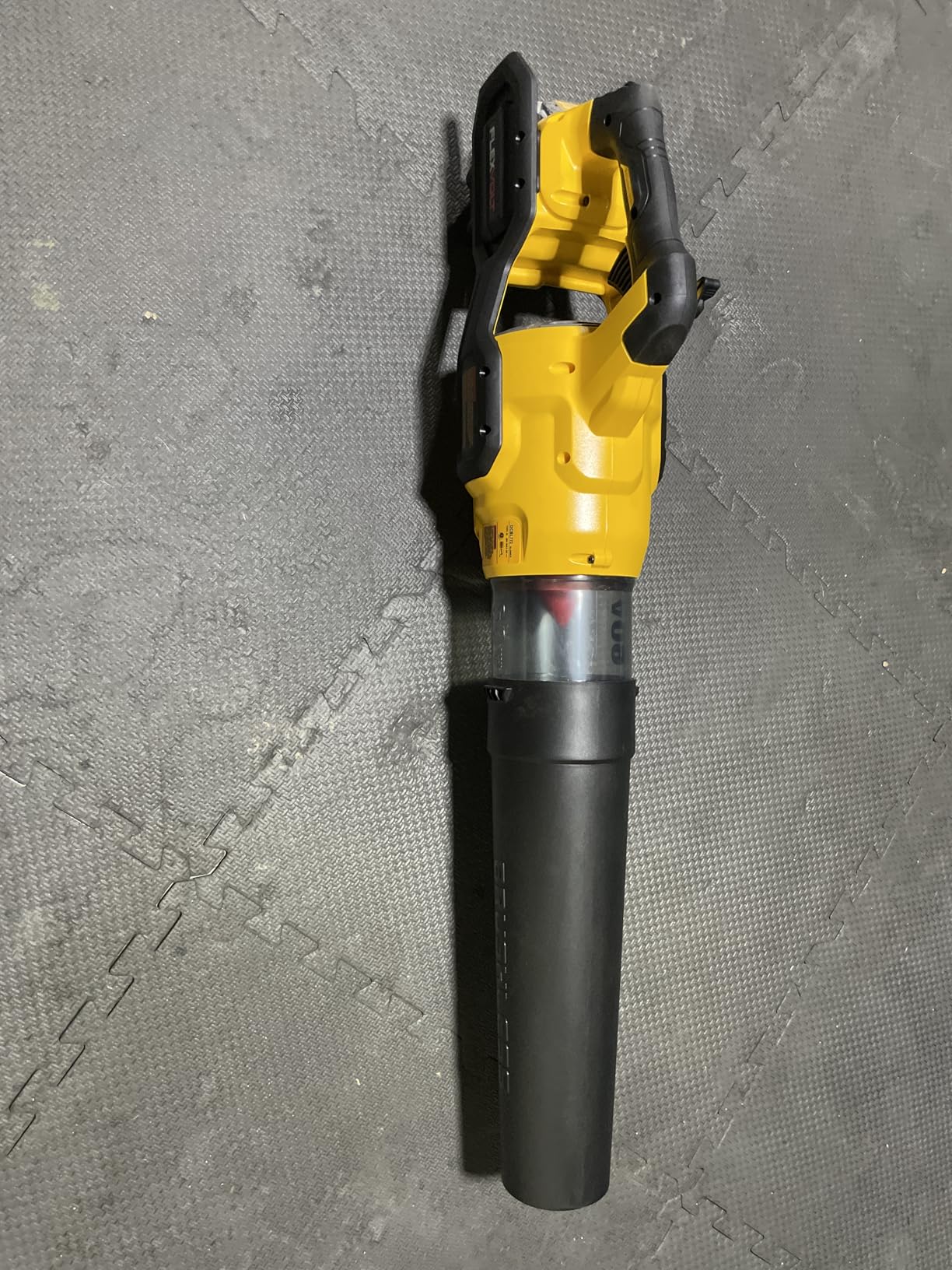 DEWALT 60V MAX* FLEXVOLT Leaf Blower, Cordless, Handheld, 125-MPH, 600-CFM, Tool Only (DCBL772B) customer photo 2