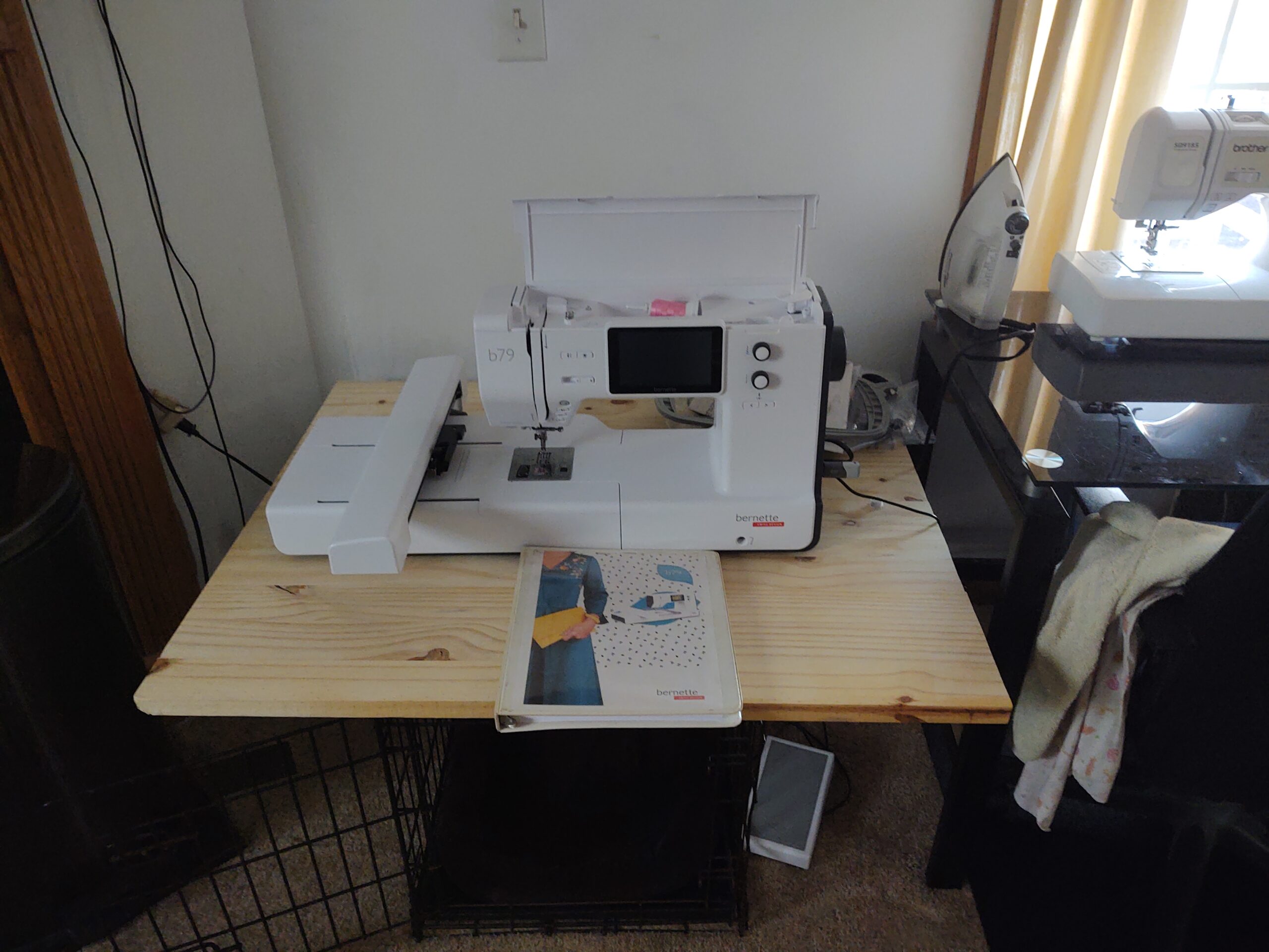 Bernette B79 Computerized Sewing and Embroidery Machine with 5-Inch Color Touchscreen, Multi-Function Knobs, 4 LEDs, and 230mm Sewing Space customer photo 1