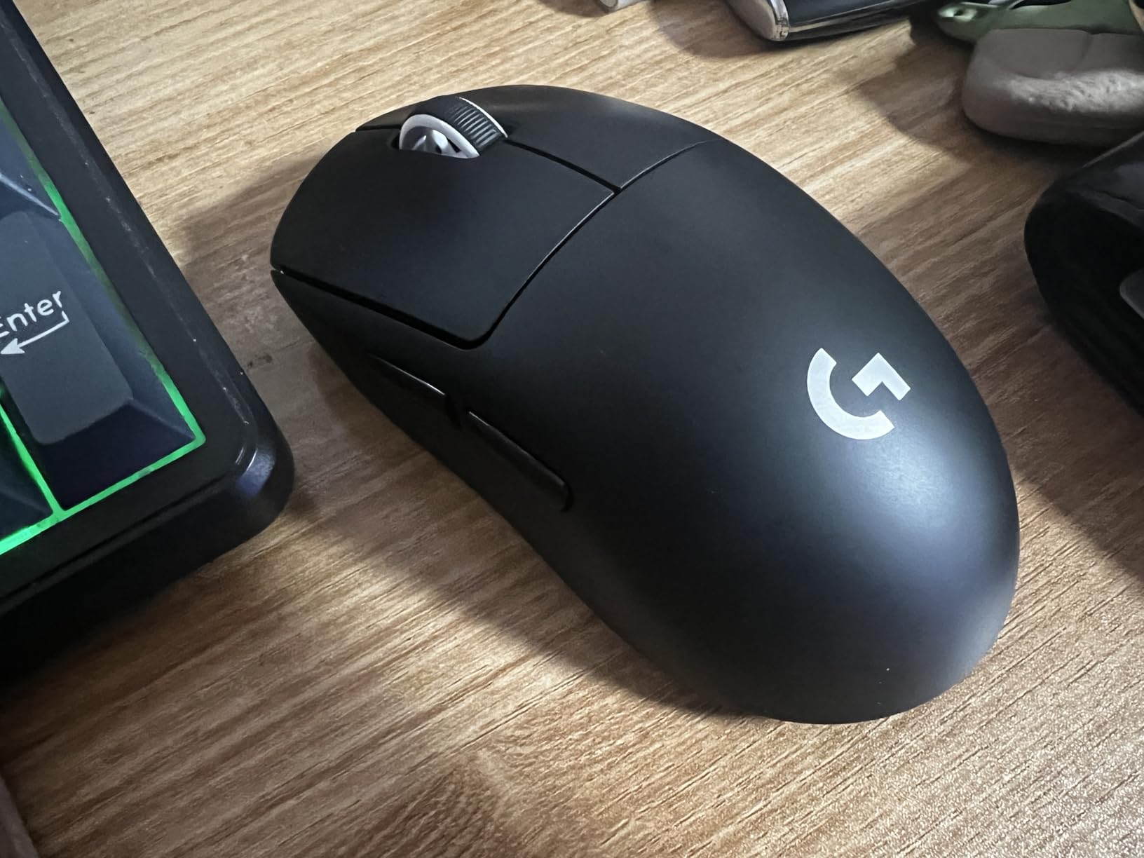 Logitech G PRO X Superlight Wireless Gaming Mouse - Black customer photo 1