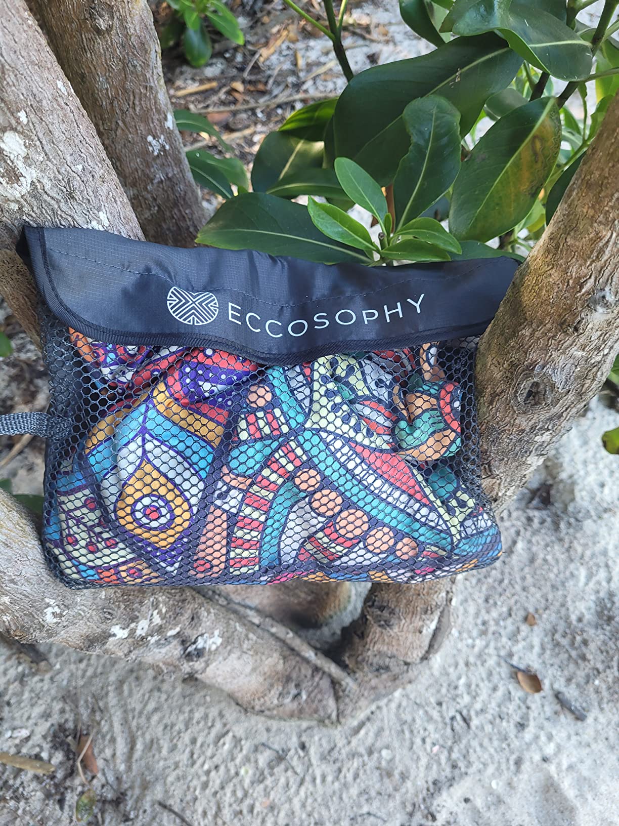 ECCOSOPHY Microfiber Beach Towel - Sand Free Towels are Quick Dry, Light Weight, Super Absorbent - Perfect Pool, Travel, Cruise, Camping Essentials - Oversized Extra Large for Adults 71x35 in customer photo 2