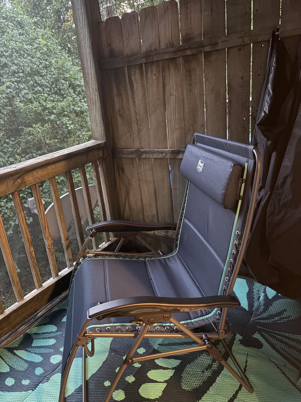 TIMBER RIDGE Oversized Zero Gravity Chair, 33In Wide XXL Zero Gravity Reclining Chair with Side Table, Full Padded Lounge Chair for Outdoor Camping Patio Lawn, Heavy Duty Supports 500lbs, Brown-1 Pack customer photo 2