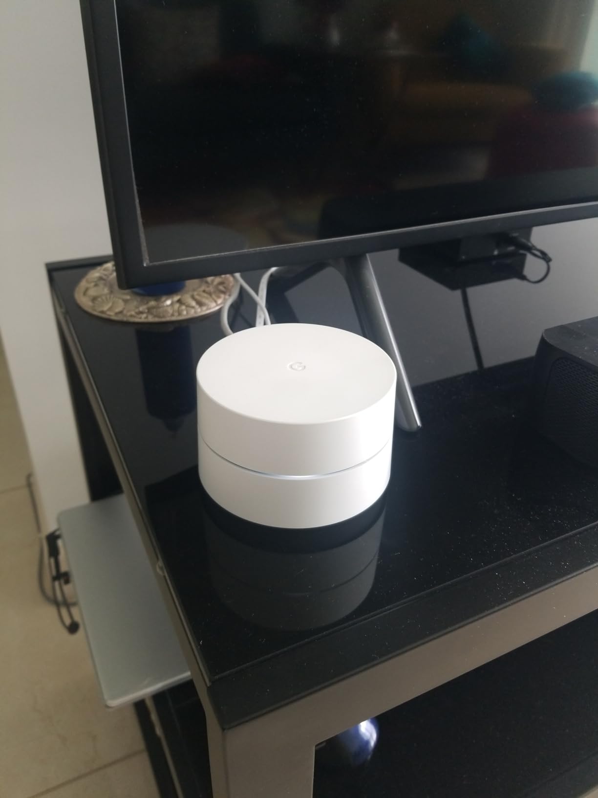 Google Nest Wifi - AC1200 - Mesh WiFi System - Wifi Router - 1500 Sq Ft Coverage - 1 pack customer photo 2