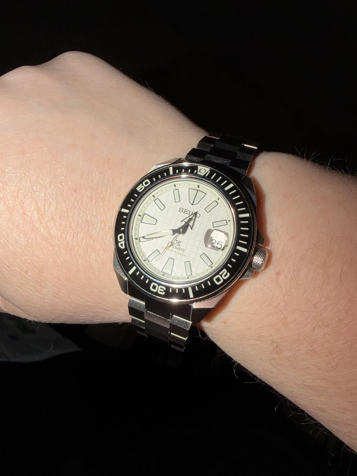 SEIKO SRPG21 Automatic Dive Watch - Prospex Collection - LumiBrite Hands, Magnified Date Calendar - 200M Water Resistant customer photo 1
