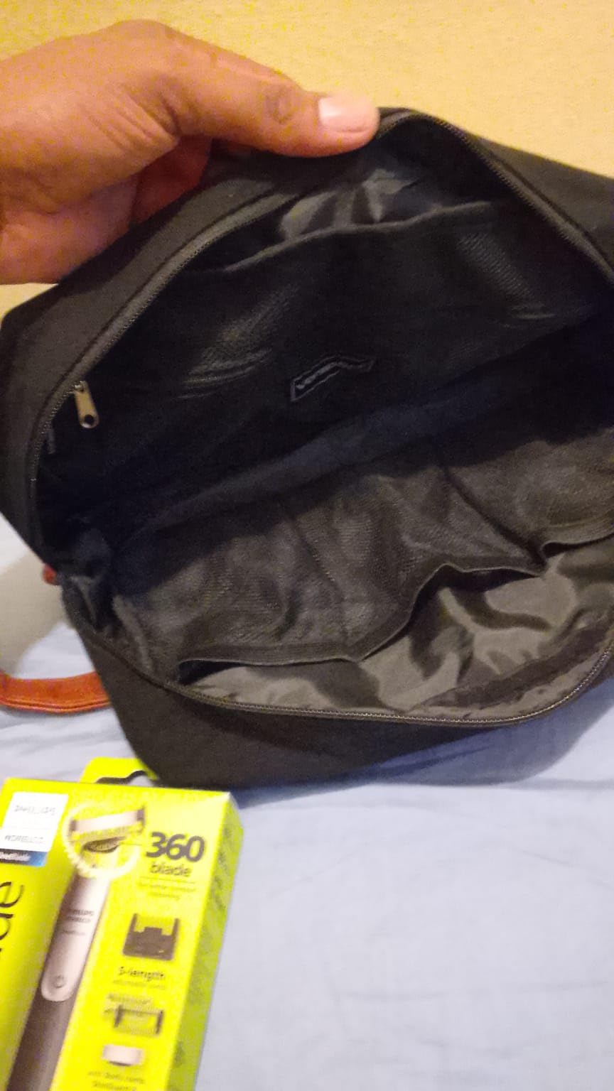 Vorspack Travel Toiletry Bag - Hanging Toiletry Bag for Men Water Resistant Canvas Shaving Bag with Large Capacity for Travel - Black customer photo 2