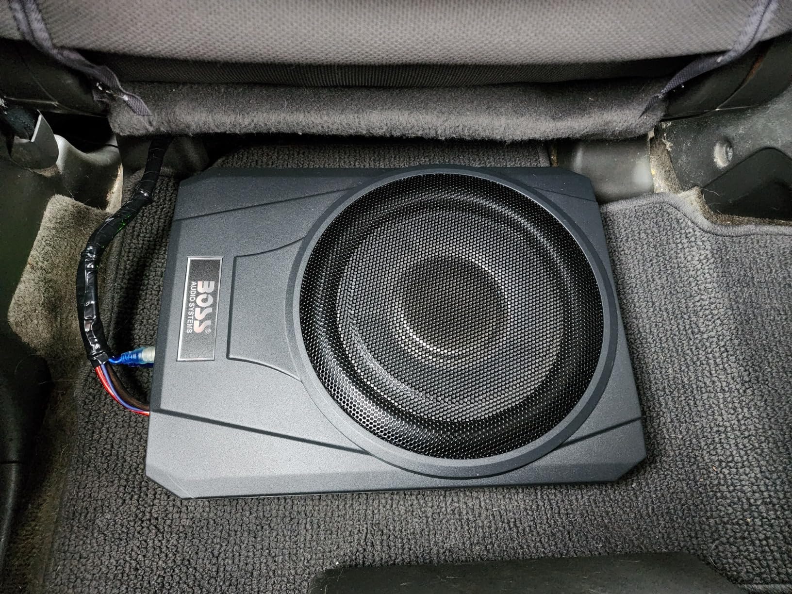 BOSS Audio Systems BASS10 10 Inch Powered Under Seat Car Subwoofer - 1000 Watts Max, Single 4 Ohm Voice Coil, Remote Subwoofer Control, Sold Individually customer photo 2