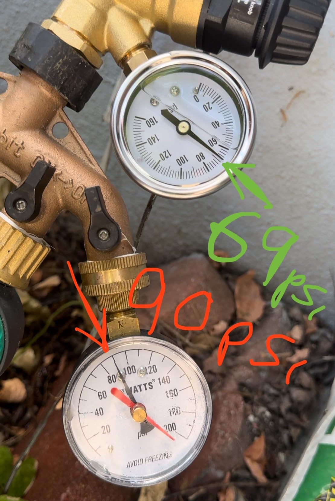Kohree RV Water Pressure Regulator for RV Camper, Adjustable Handle Brass Lead-Free Reducer Valve RV Water Pressure Regulator with Gauge and 2 Inlet Screened Filters for RV Camper Travel Trailer customer photo 1