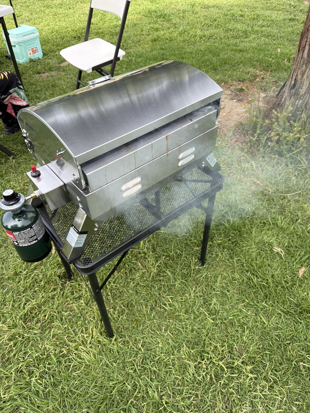 Royal Gourmet GT1001 Stainless Steel Portable Grill, 10000 BTU BBQ Tabletop Gas Grill with Folding Legs and Lockable Lid, Outdoor Camping, Deck and Tailgating, Silver customer photo 2