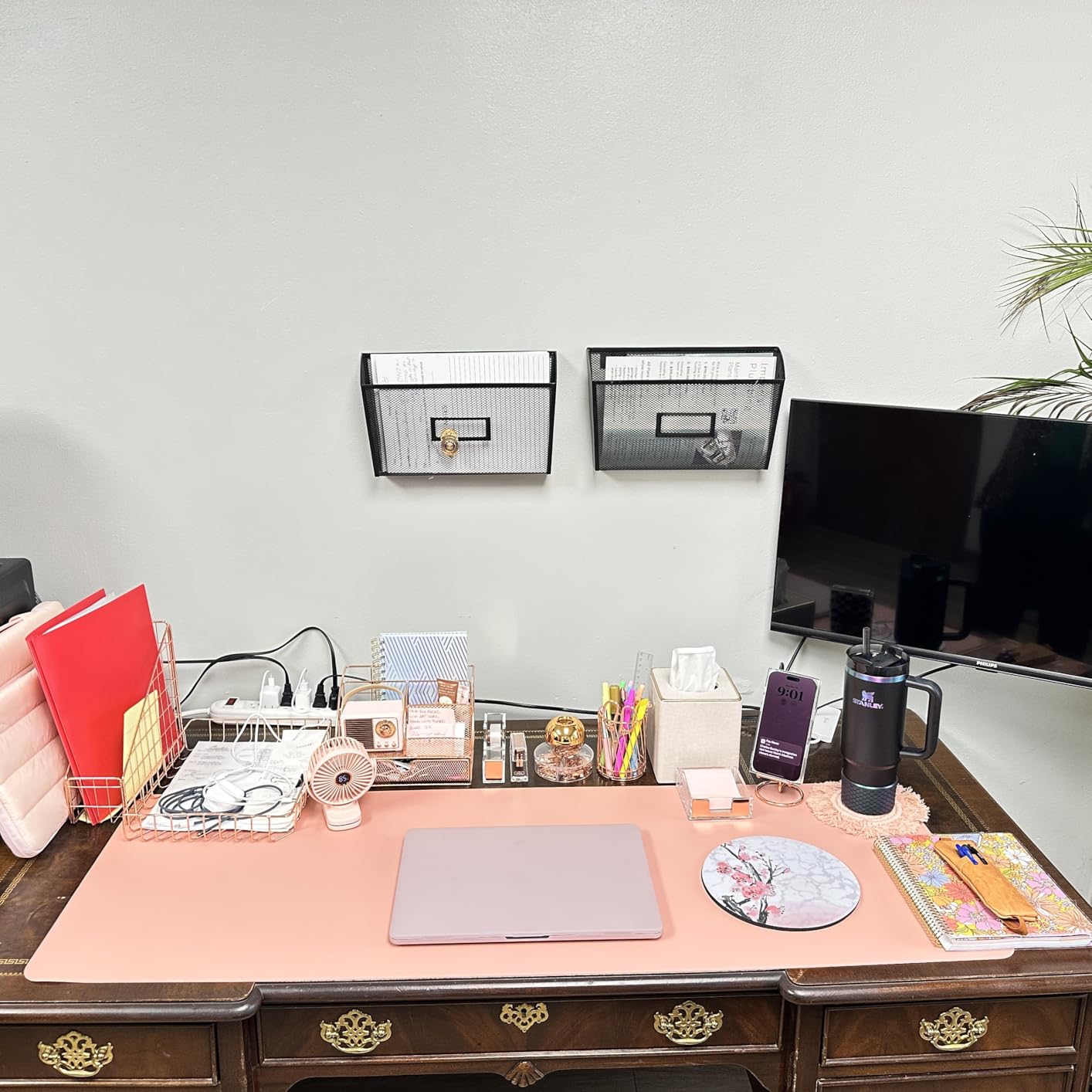 Cork Desk Mat - Dual-Sided Desk Pad for Office and Home - Desk Organization and Accessories - Ideal for Large Mouse Pad and Desk Mats on Top of Desks (Dark Green, 90cm x 43cm) customer photo 1