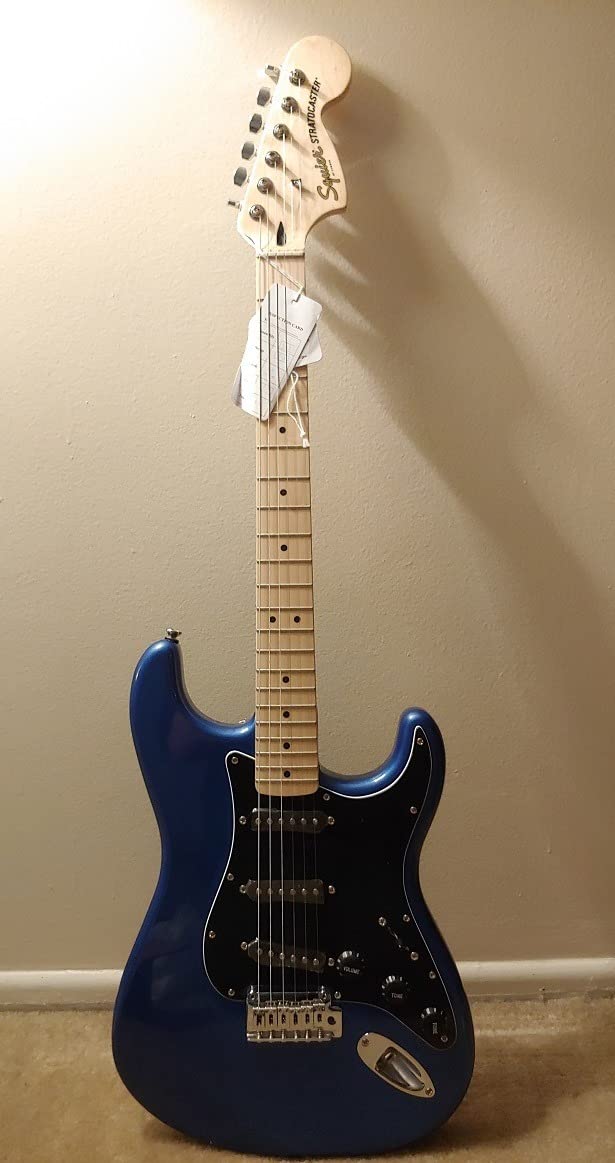 Squier Affinity Series Stratocaster Electric Guitar, with 2-Year Warranty, Lake Placid Blue, Maple Fingerboard customer photo 2
