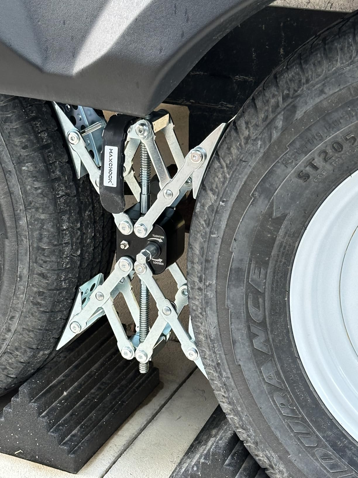 X-Shaped RV Stabilizer Wheel Chock (Allow Drill Adjust) Dual Axel RV Travel Trailer Camper Tire While Camping -2 Pack customer photo 2