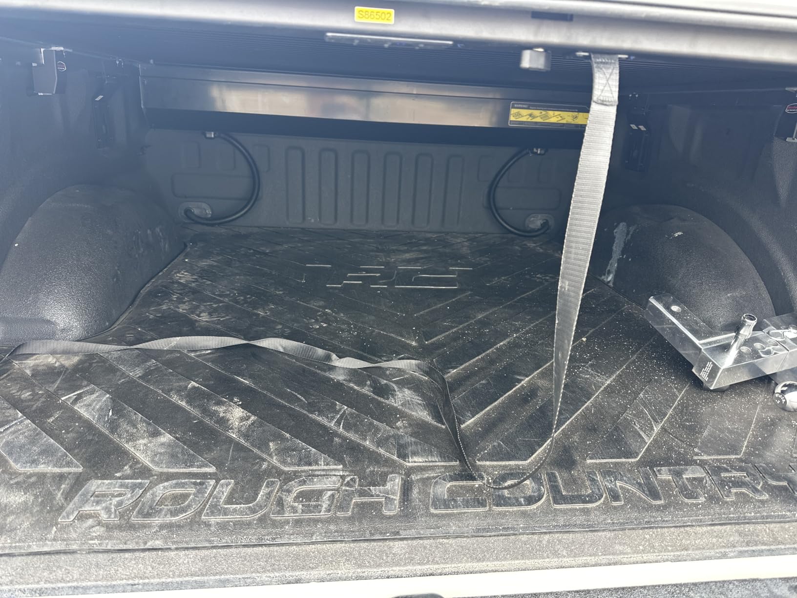 Rough Country Rubber Bed Mat for 2015-2022 Ford F-150 | 5.5 FT Bed - RCM671, Black customer photo 2